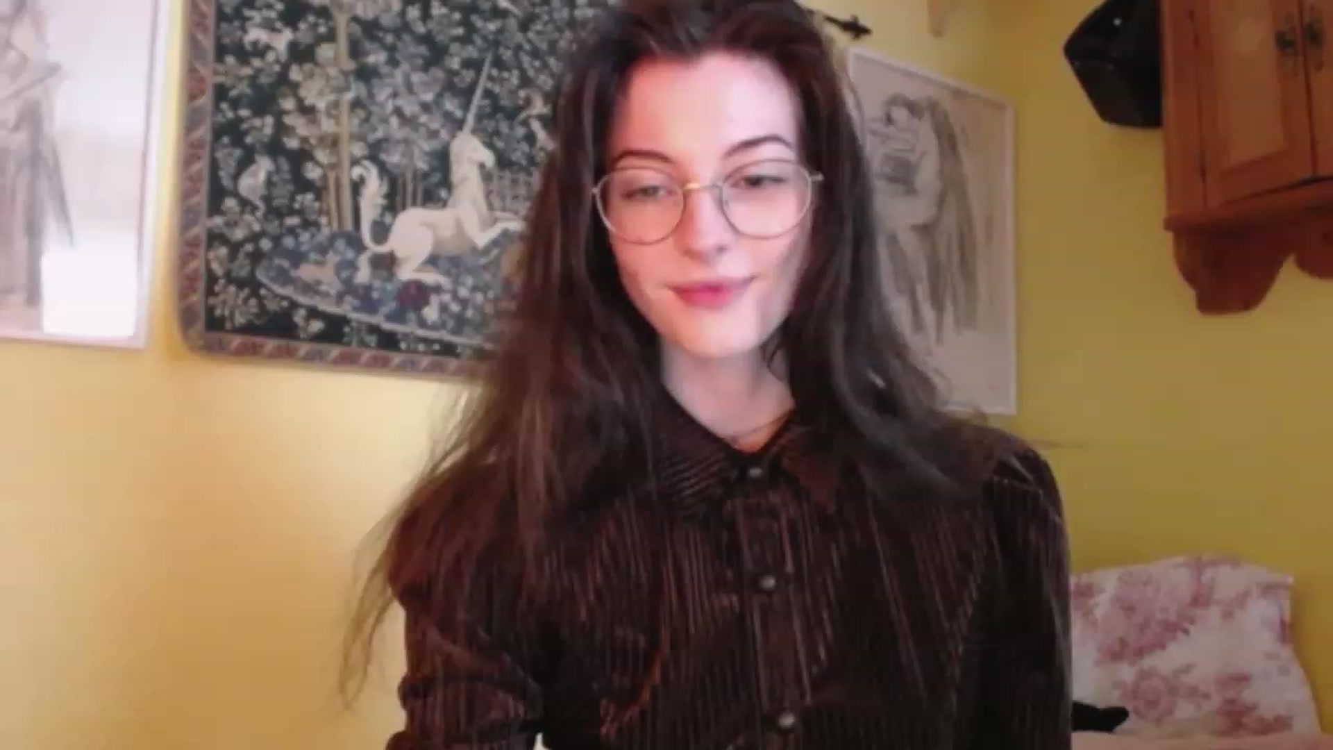Gallery image thumbnail from viola__'s myfreecams stream on, 02/03/2023, 15:34 image 3 of 20