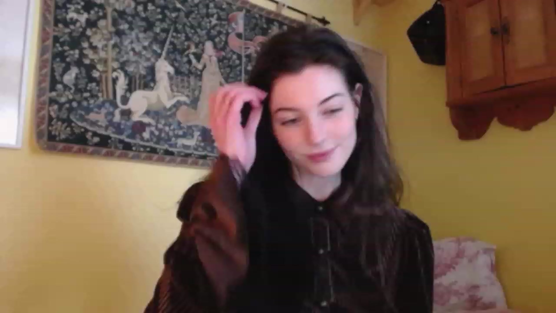 Gallery image thumbnail from viola__'s myfreecams stream on, 02/03/2023, 15:34 image 8 of 20