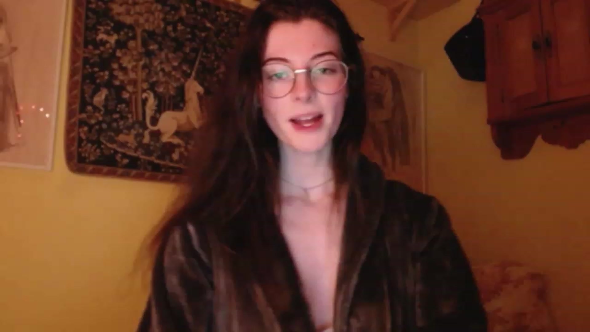 Gallery image thumbnail from viola__'s myfreecams stream on, 02/03/2023, 18:14 image 1 of 20