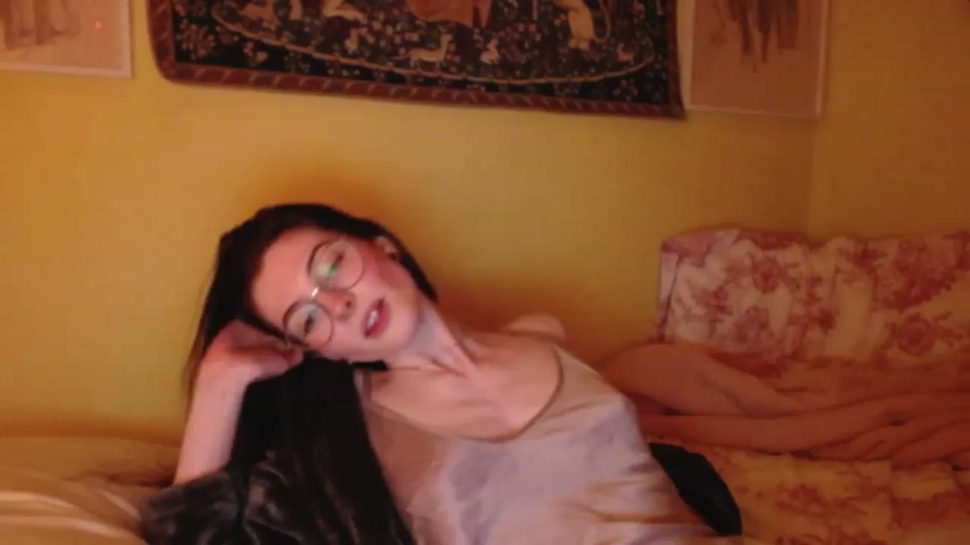 Gallery image thumbnail from viola__'s myfreecams stream on, 02/03/2023, 18:14 image 19 of 20