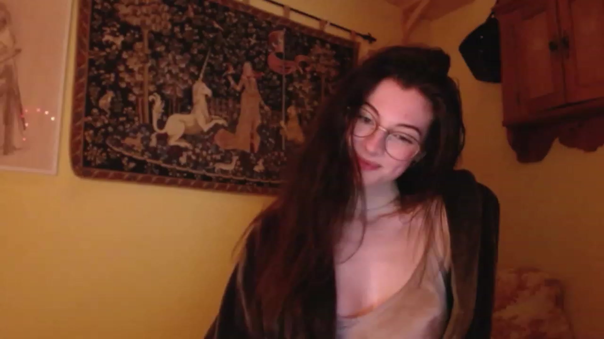Gallery image thumbnail from viola__'s myfreecams stream on, 02/03/2023, 18:14 image 5 of 20