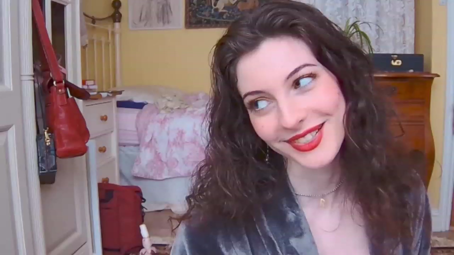 Gallery image thumbnail from viola__'s myfreecams stream on, 02/10/2023, 14:57 image 18 of 20