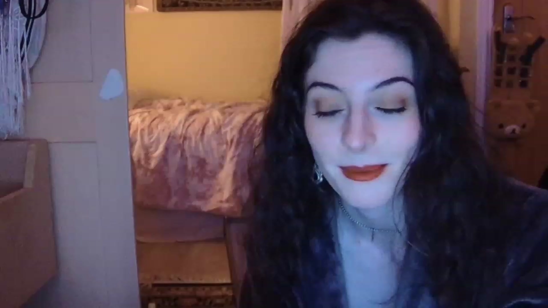 Gallery image thumbnail from viola__'s myfreecams stream on, 02/10/2023, 17:49 image 11 of 20