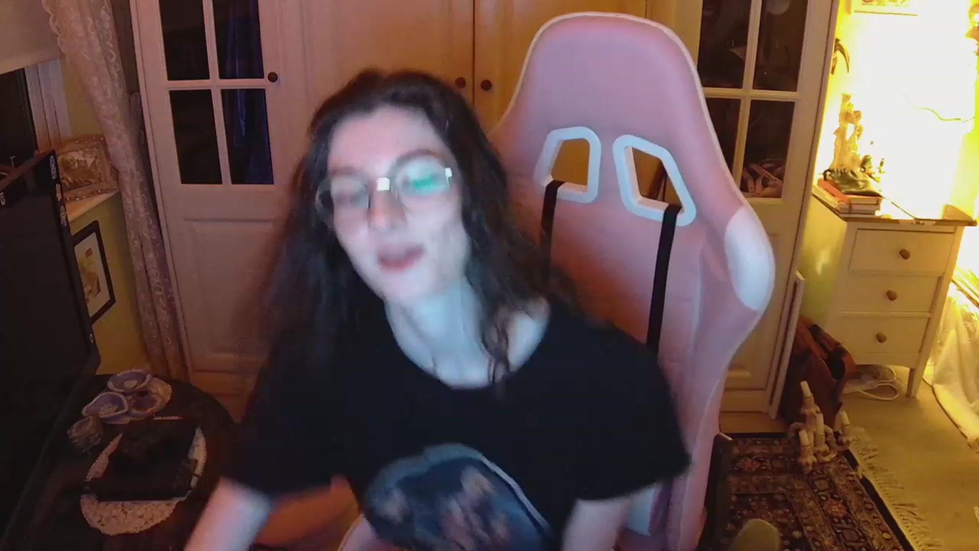 Gallery image thumbnail from viola__'s myfreecams stream on, 02/15/2023, 23:23 image 8 of 20