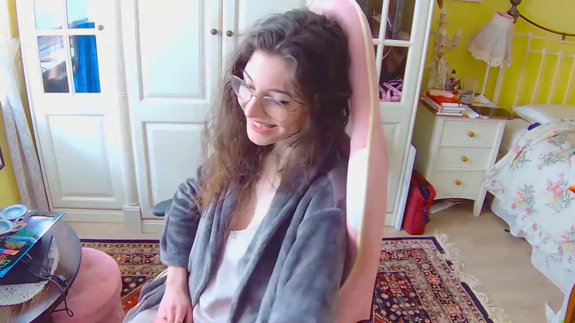 Gallery image thumbnail from viola__'s myfreecams stream on, 02/22/2023, 12:45 image 14 of 20