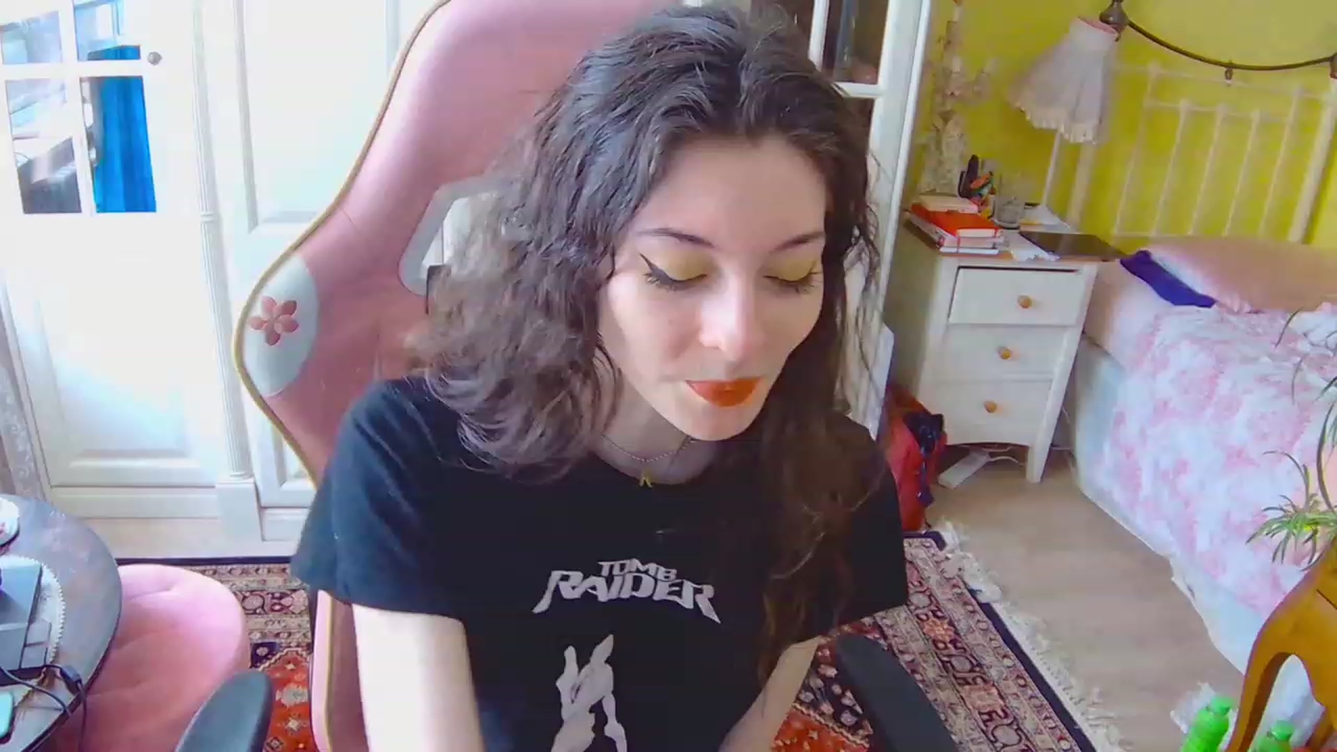Gallery image thumbnail from viola__'s myfreecams stream on, 02/24/2023, 16:14 image 3 of 20