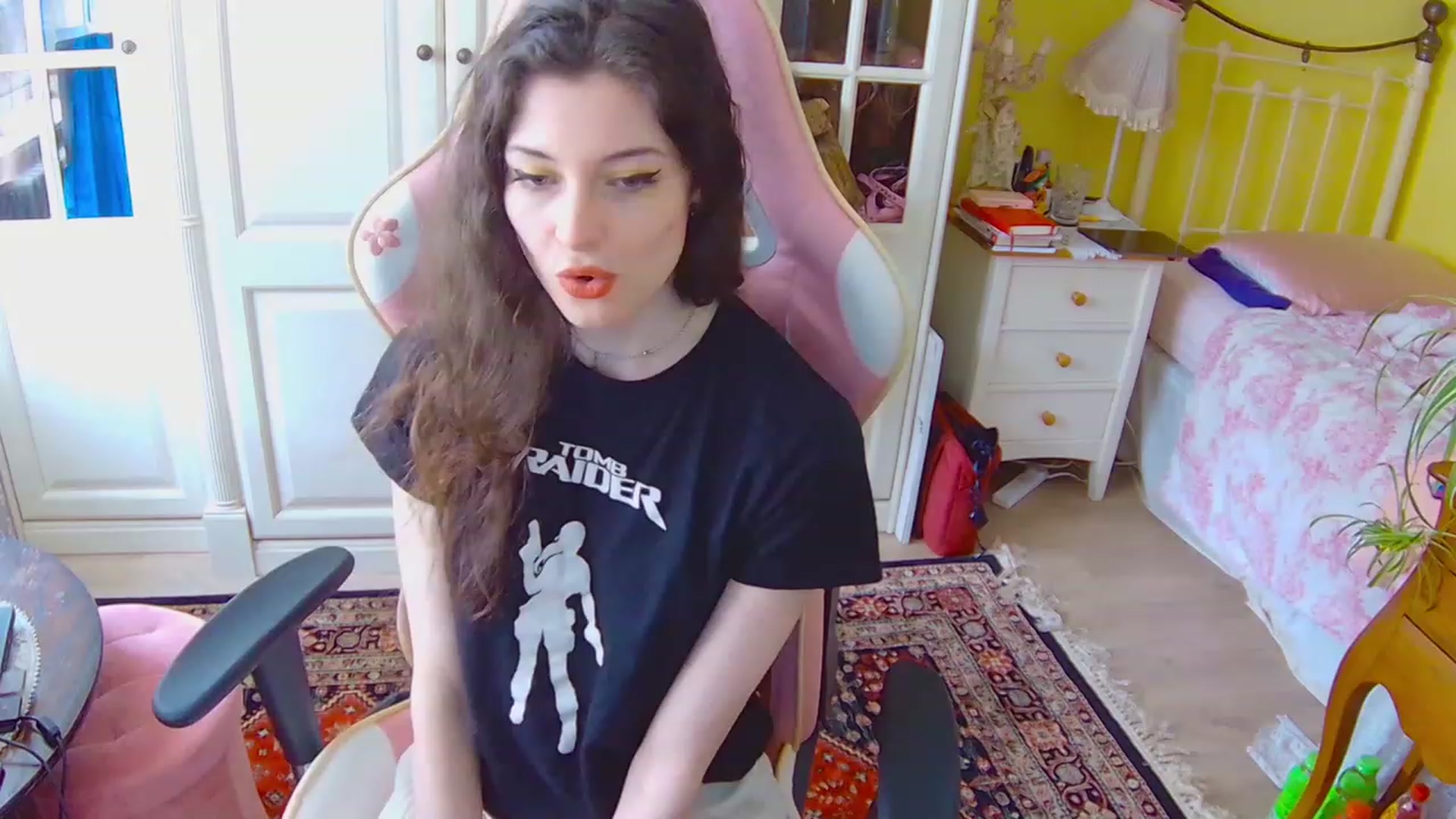 Gallery image thumbnail from viola__'s myfreecams stream on, 02/24/2023, 16:14 image 10 of 20