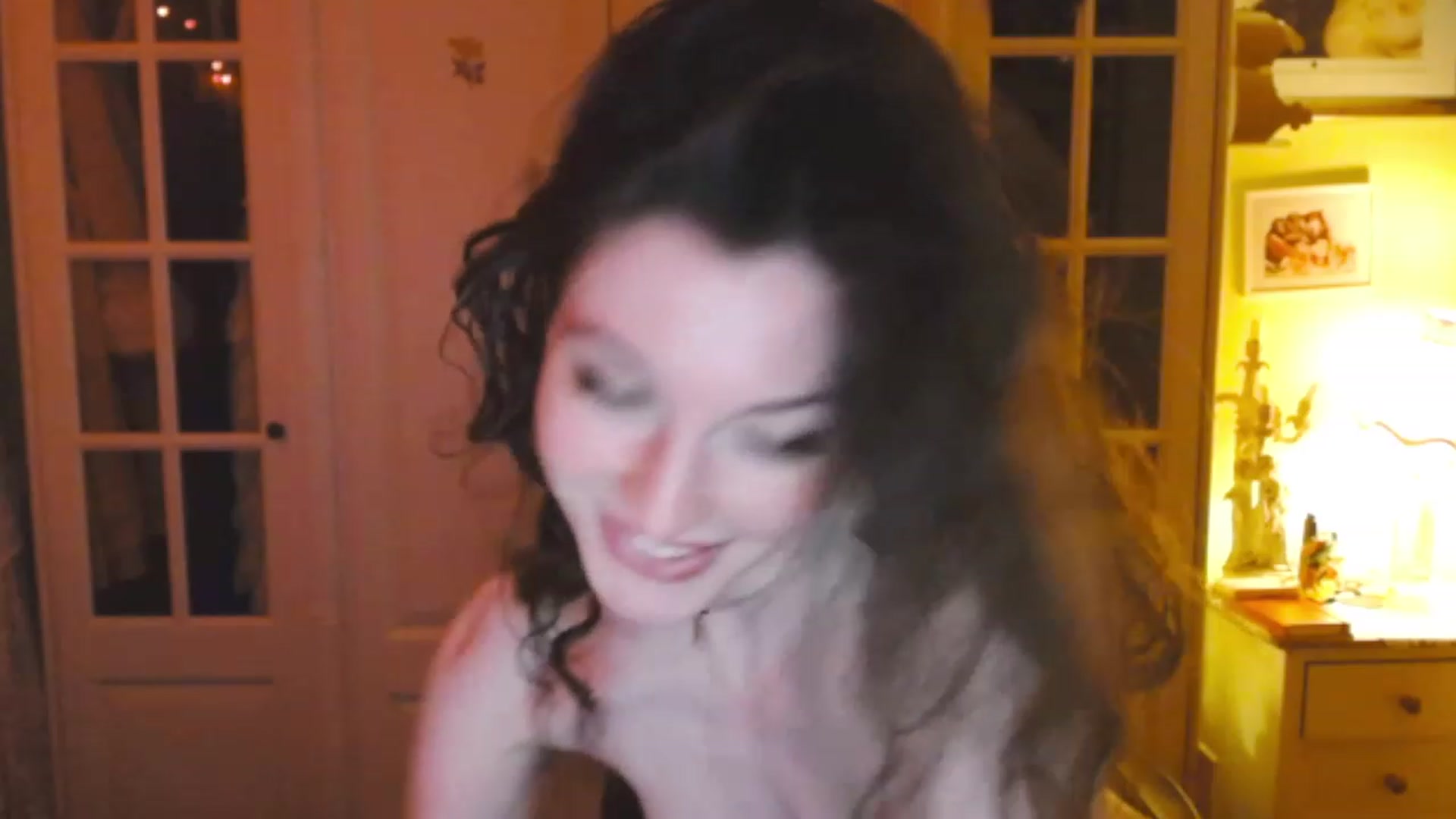Gallery image thumbnail from viola__'s myfreecams stream on, 03/01/2023, 22:35 image 8 of 20