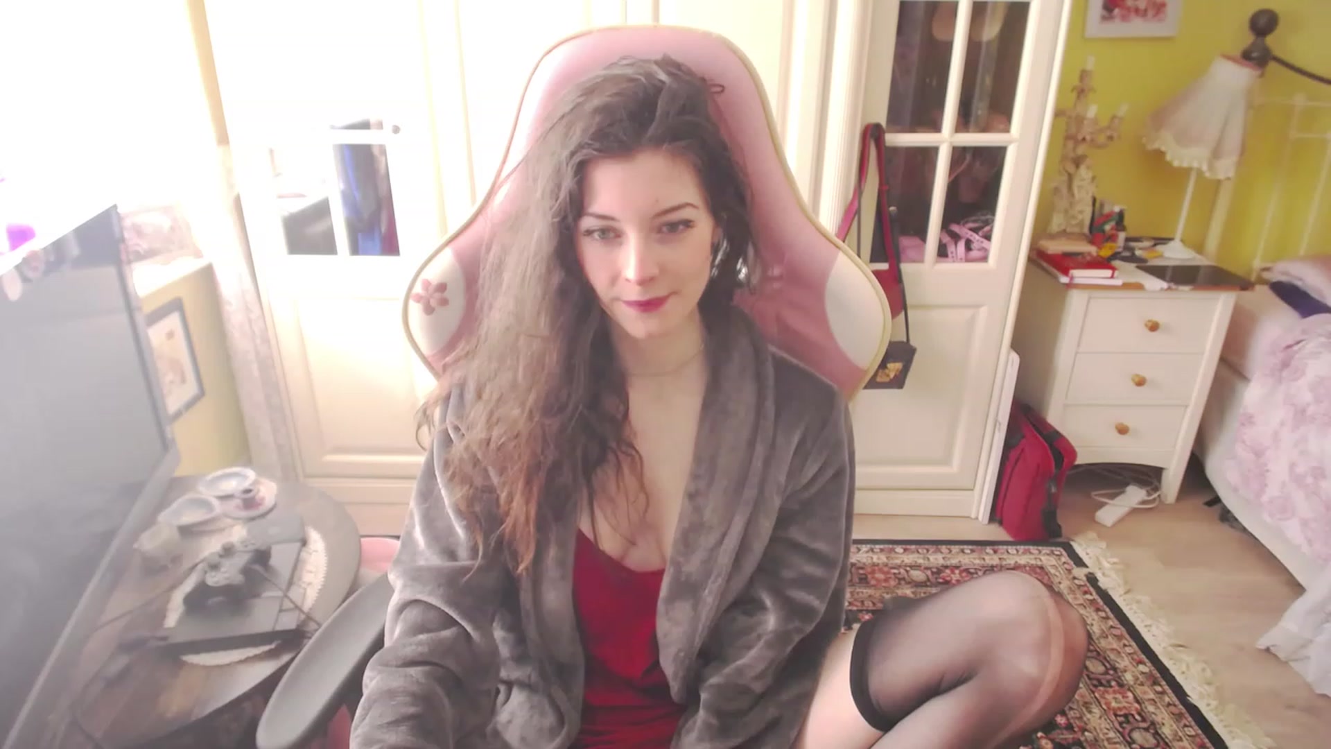 Gallery image thumbnail from viola__'s myfreecams stream on, 03/08/2023, 15:42 image 3 of 20