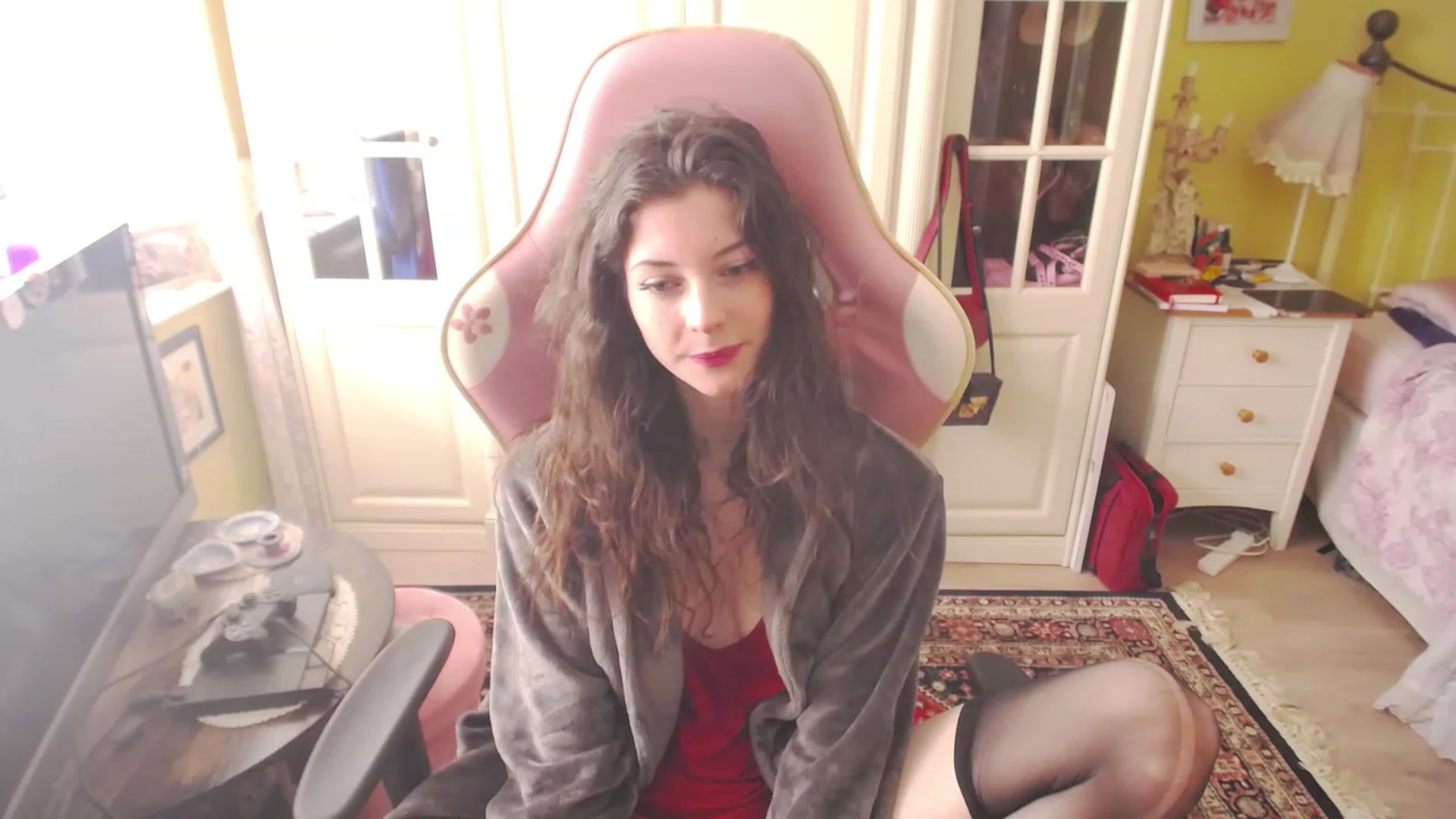 Gallery image thumbnail from viola__'s myfreecams stream on, 03/08/2023, 15:42 image 4 of 20