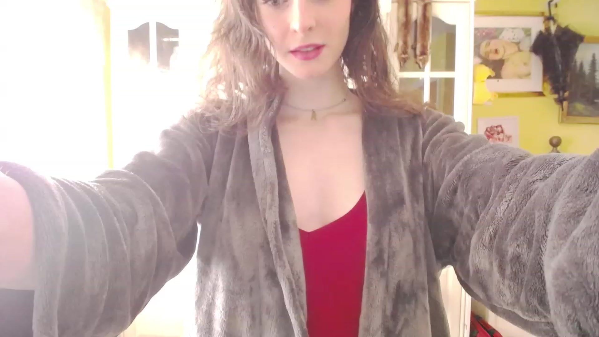 Gallery image thumbnail from viola__'s myfreecams stream on, 03/08/2023, 15:42 image 15 of 20