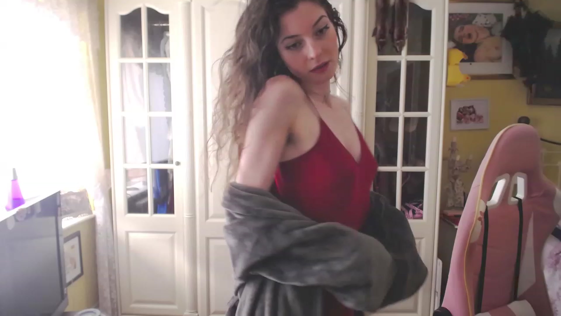 Gallery image thumbnail from viola__'s myfreecams stream on, 03/08/2023, 15:42 image 17 of 20