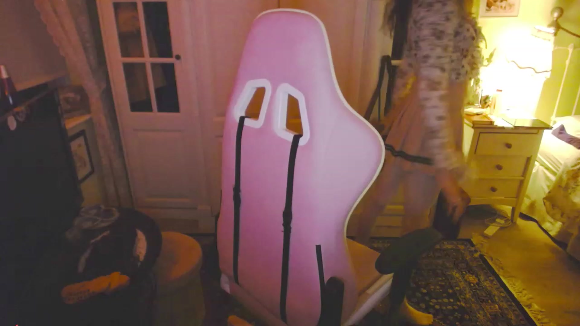 Gallery image thumbnail from viola__'s myfreecams stream on, 03/15/2023, 21:42 image 6 of 20