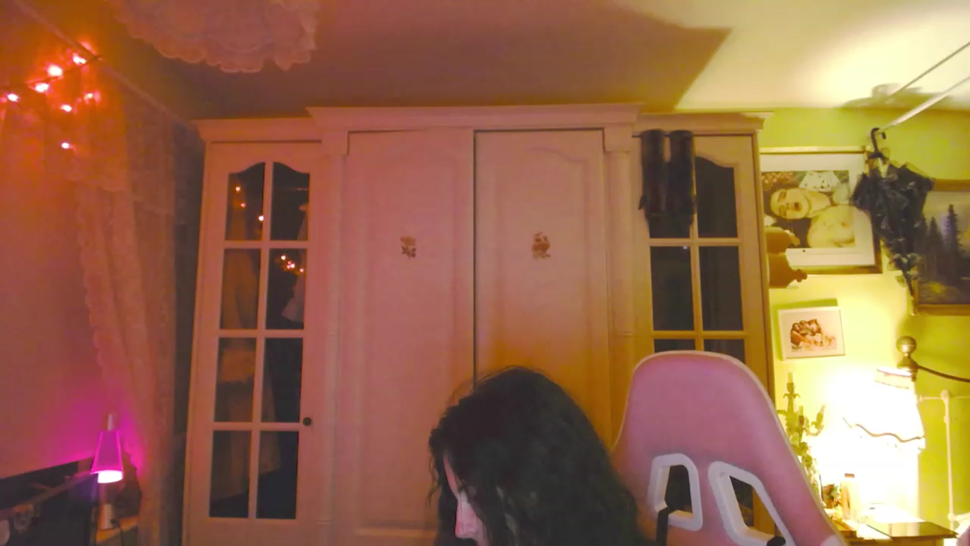Gallery image thumbnail from viola__'s myfreecams stream on, 03/15/2023, 21:42 image 19 of 20