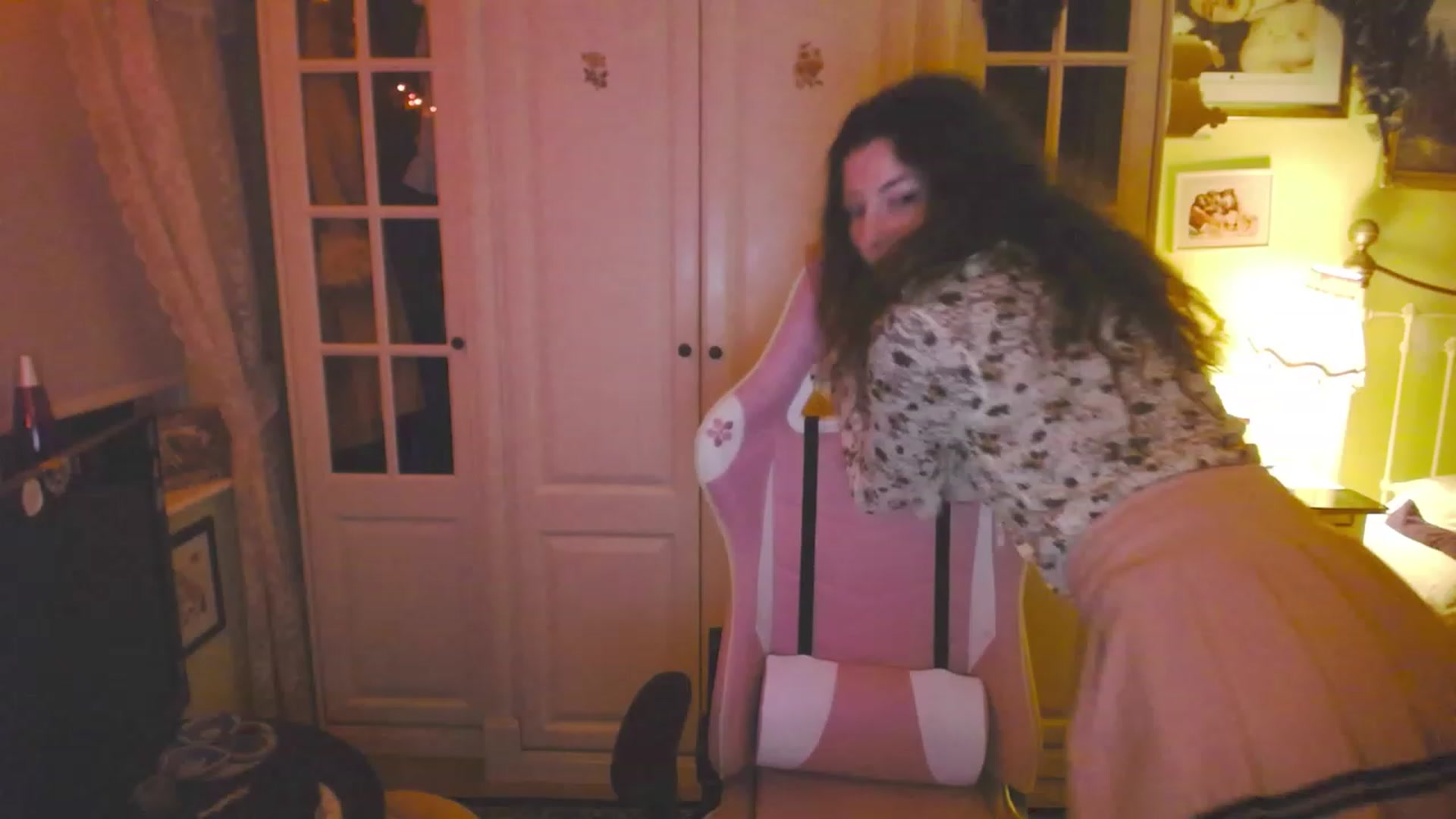 Gallery image thumbnail from viola__'s myfreecams stream on, 03/15/2023, 21:42 image 2 of 20