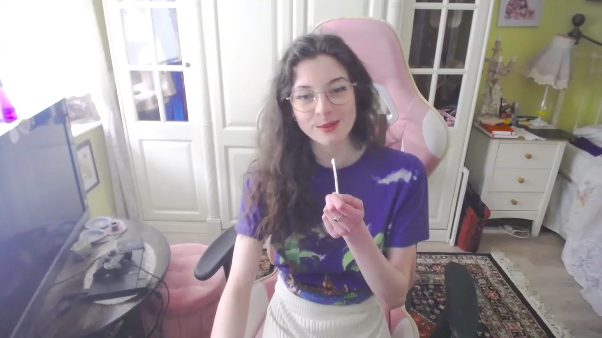Gallery image thumbnail from viola__'s myfreecams stream on, 03/16/2023, 15:40 image 15 of 20