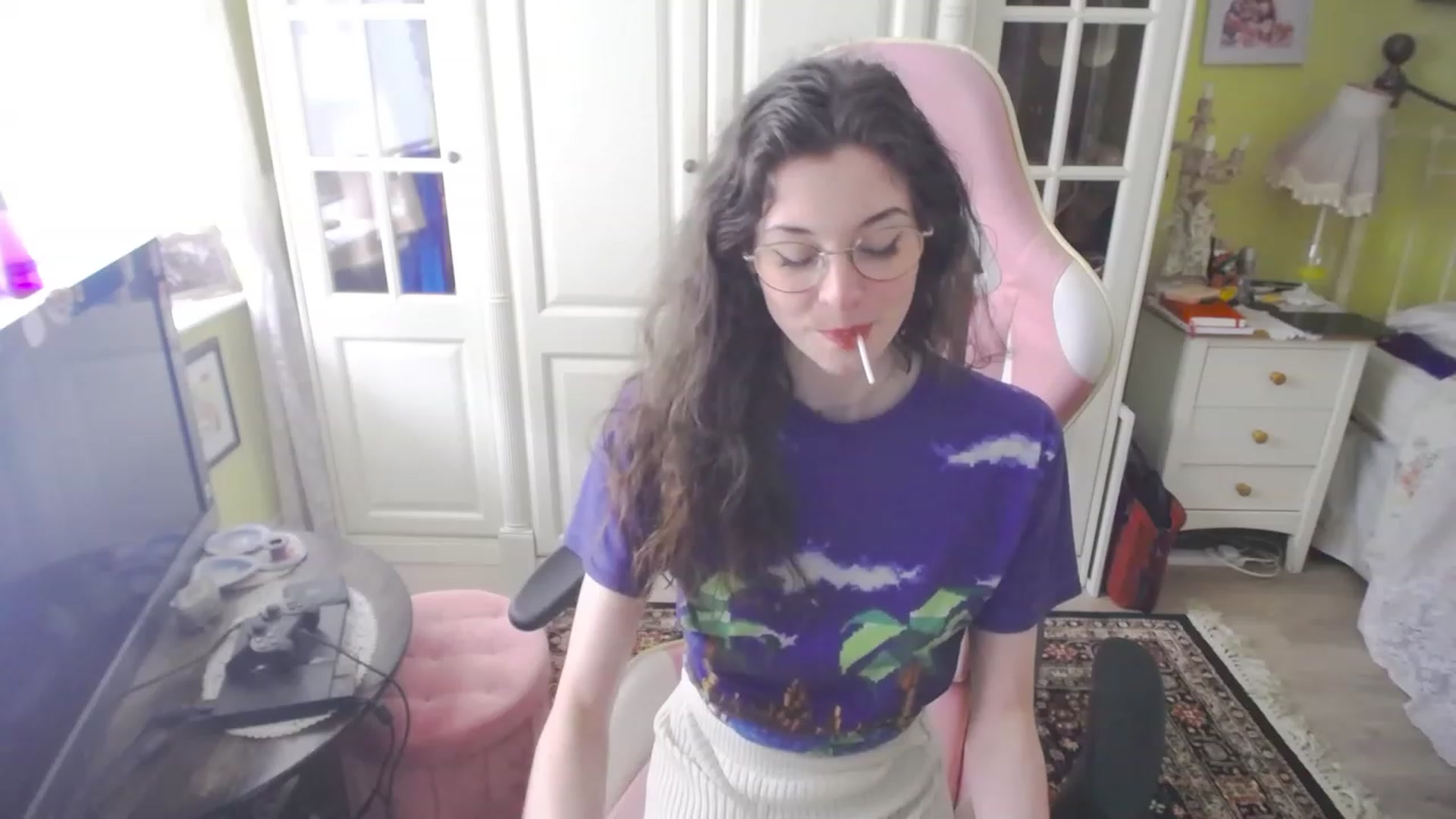 Gallery image thumbnail from viola__'s myfreecams stream on, 03/16/2023, 15:40 image 14 of 20