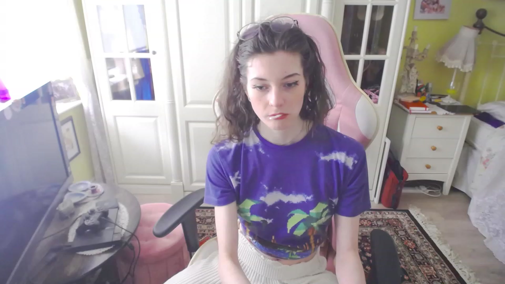 Gallery image thumbnail from viola__'s myfreecams stream on, 03/16/2023, 15:40 image 3 of 20