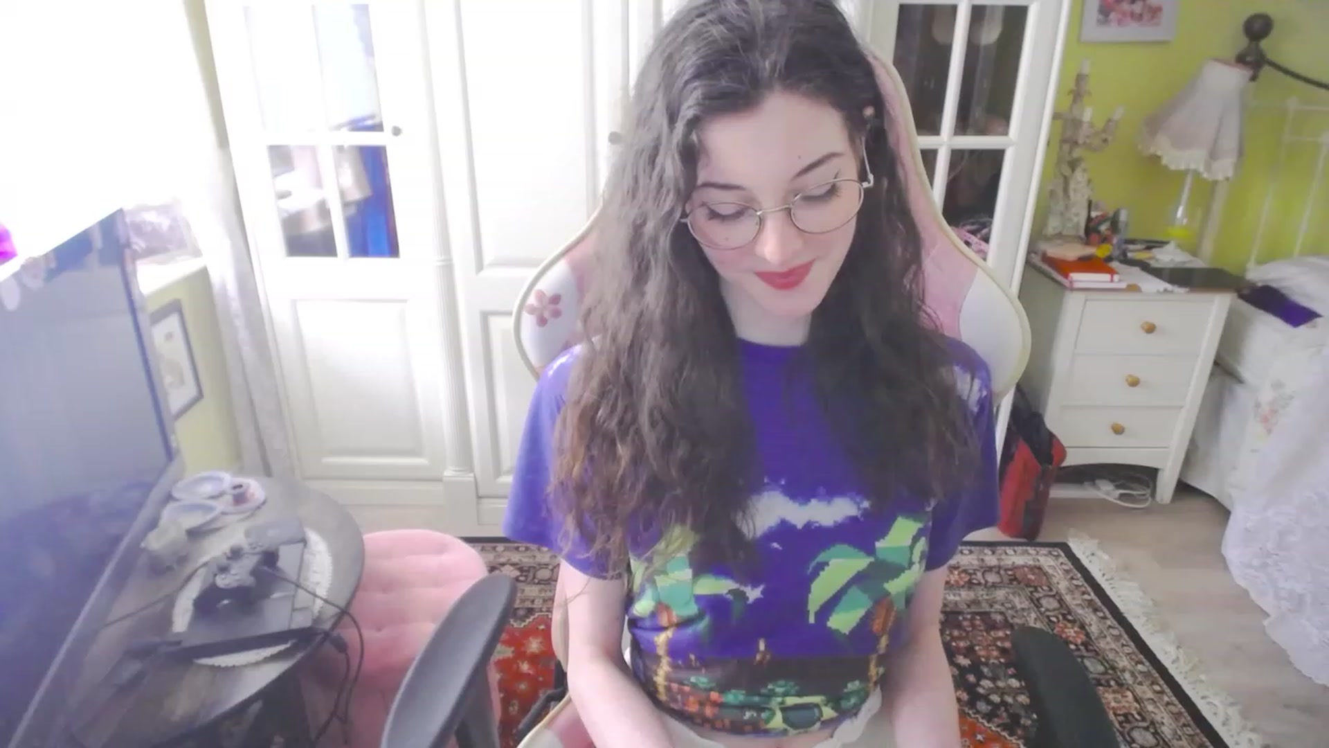 Gallery image thumbnail from viola__'s myfreecams stream on, 03/16/2023, 16:32 image 5 of 20