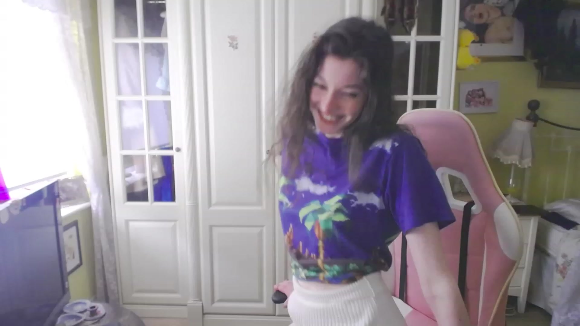 Gallery image thumbnail from viola__'s myfreecams stream on, 03/16/2023, 16:32 image 20 of 20