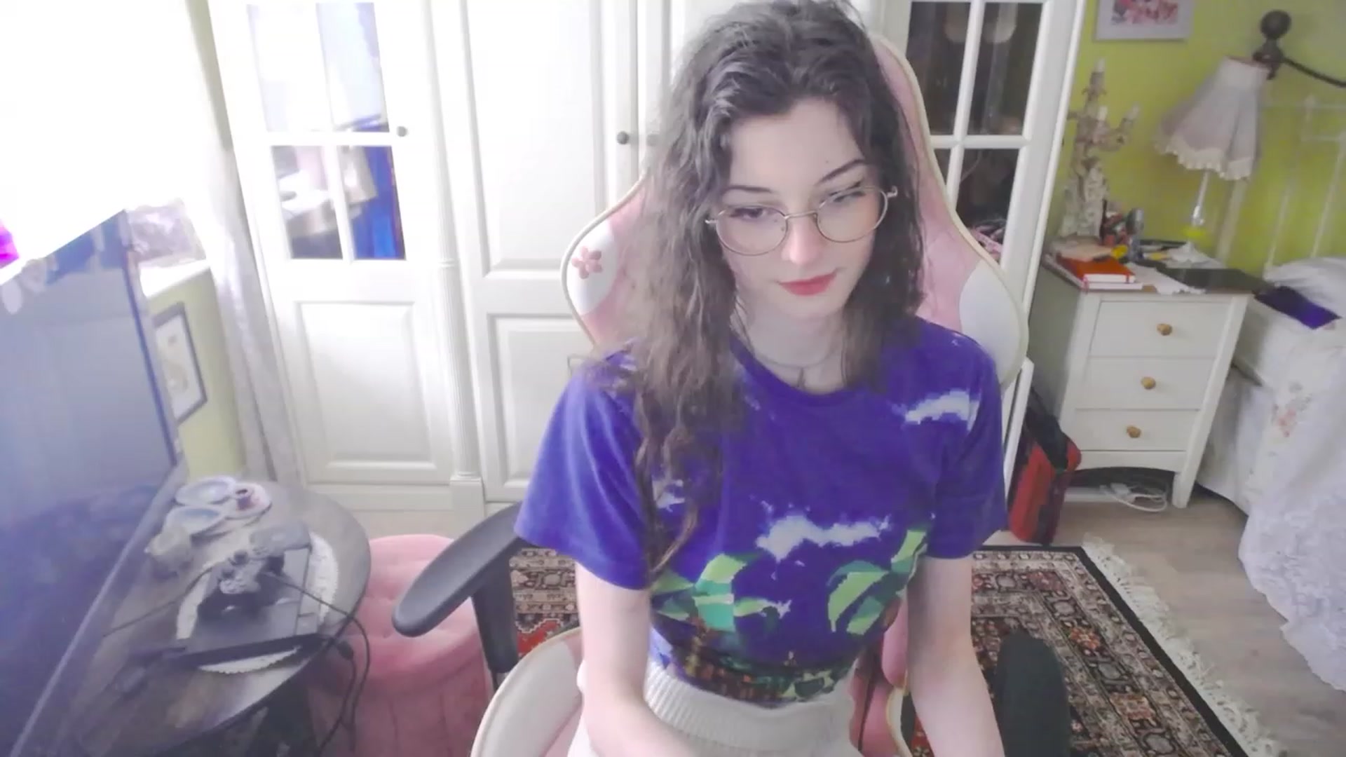 Gallery image thumbnail from viola__'s myfreecams stream on, 03/16/2023, 16:32 image 10 of 20