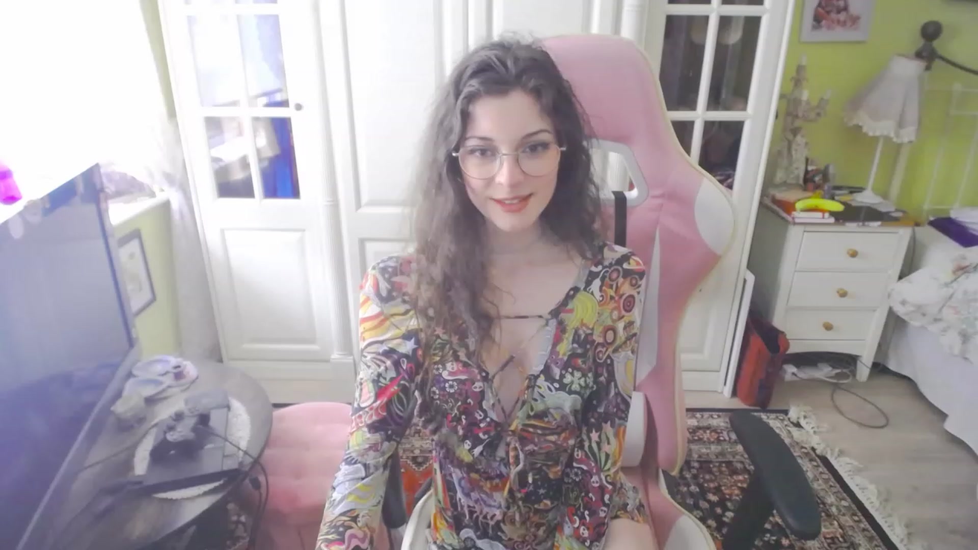 Gallery image thumbnail from viola__'s myfreecams stream on, 03/17/2023, 16:39 image 20 of 20