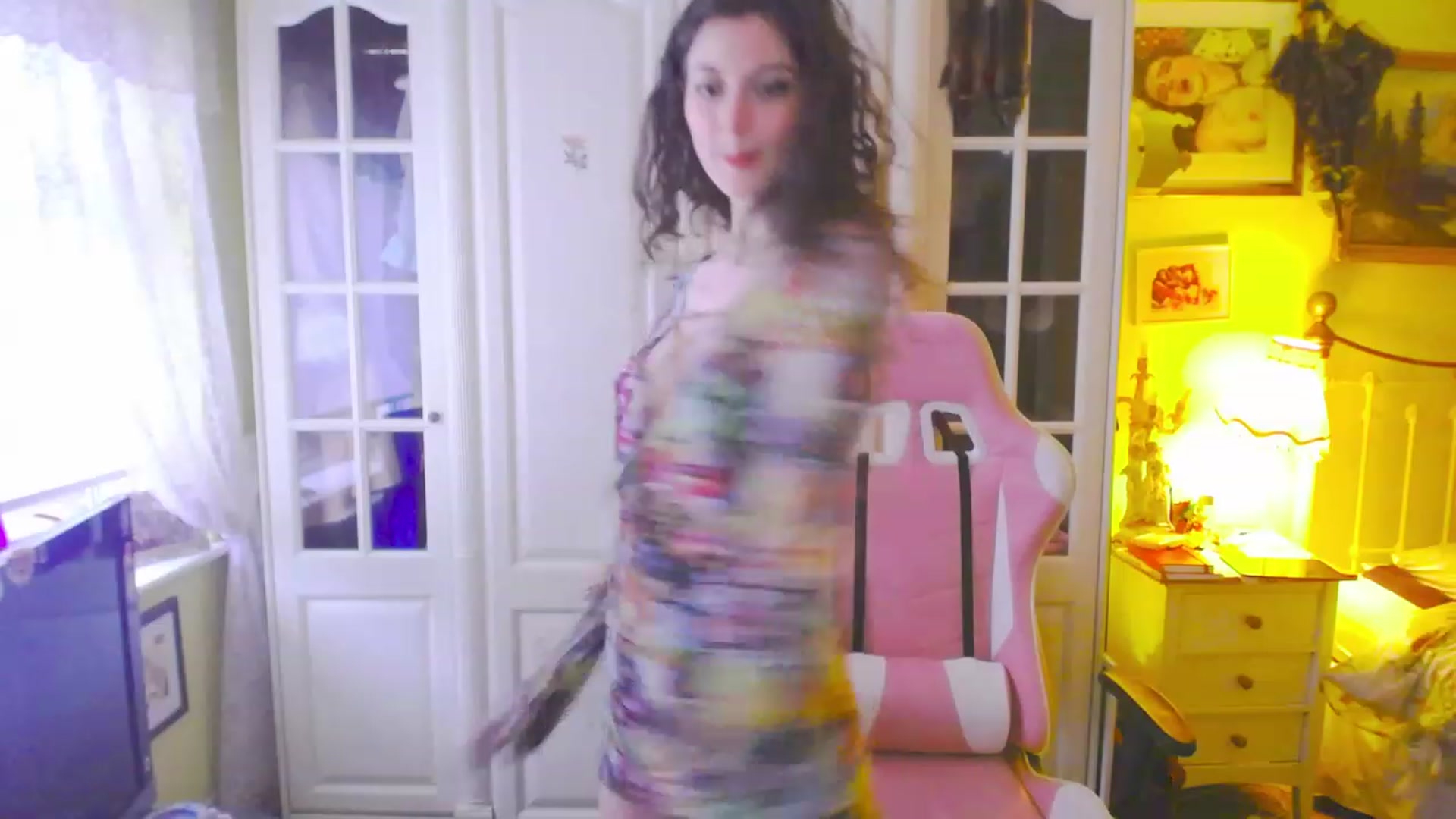Gallery image thumbnail from viola__'s myfreecams stream on, 03/17/2023, 18:31 image 9 of 20