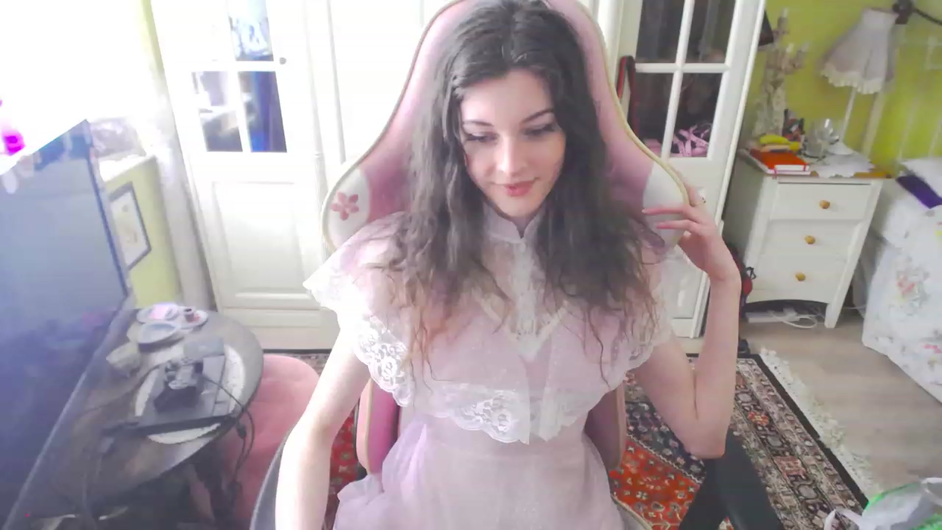 Gallery image thumbnail from viola__'s myfreecams stream on, 04/05/2023, 15:50 image 20 of 20