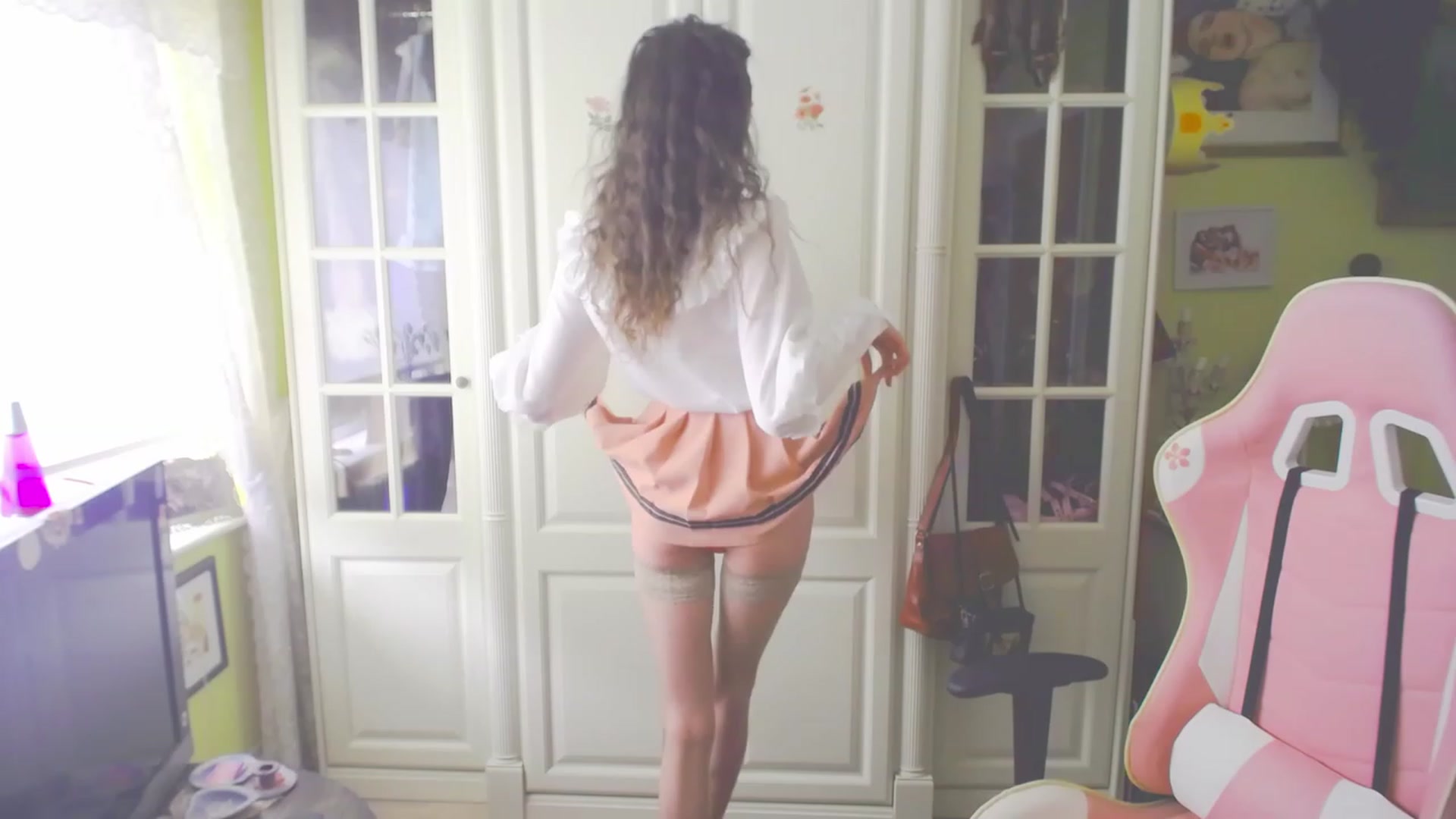 Gallery image thumbnail from viola__'s myfreecams stream on, 04/12/2023, 15:40 image 19 of 20