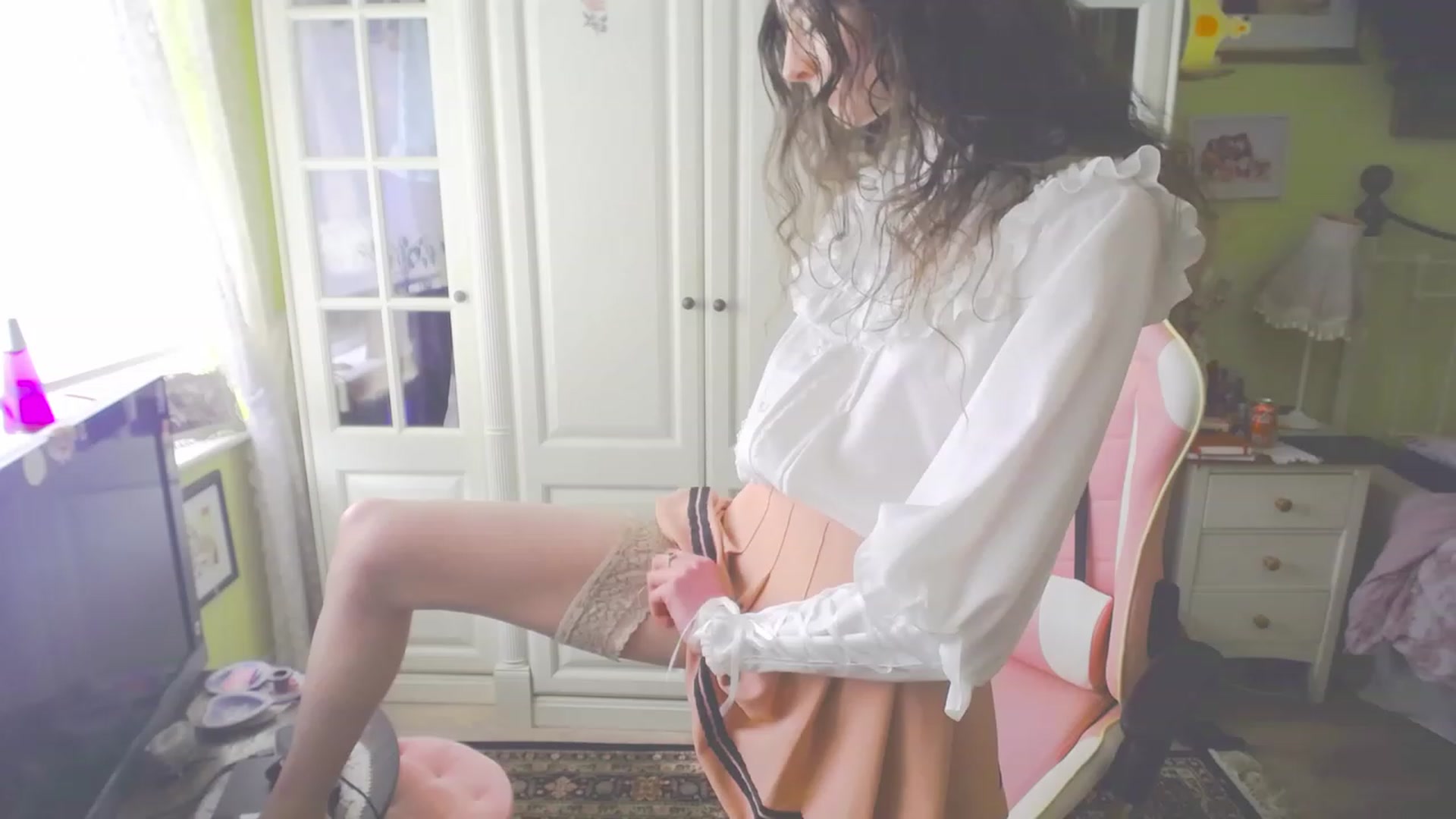 Gallery image thumbnail from viola__'s myfreecams stream on, 04/12/2023, 15:40 image 8 of 20