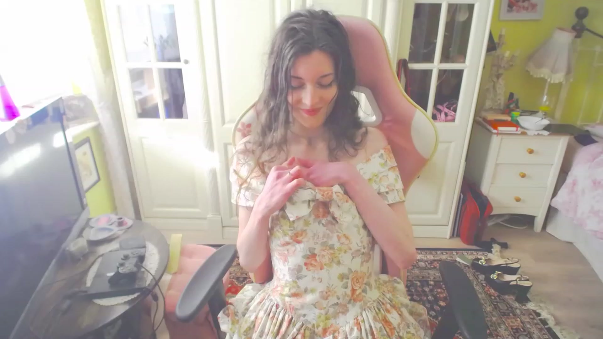 Gallery image thumbnail from viola__'s myfreecams stream on, 04/13/2023, 17:46 image 20 of 20