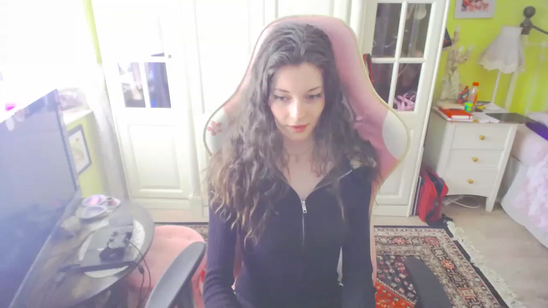 Gallery image thumbnail from viola__'s myfreecams stream on, 04/14/2023, 15:07 image 8 of 20
