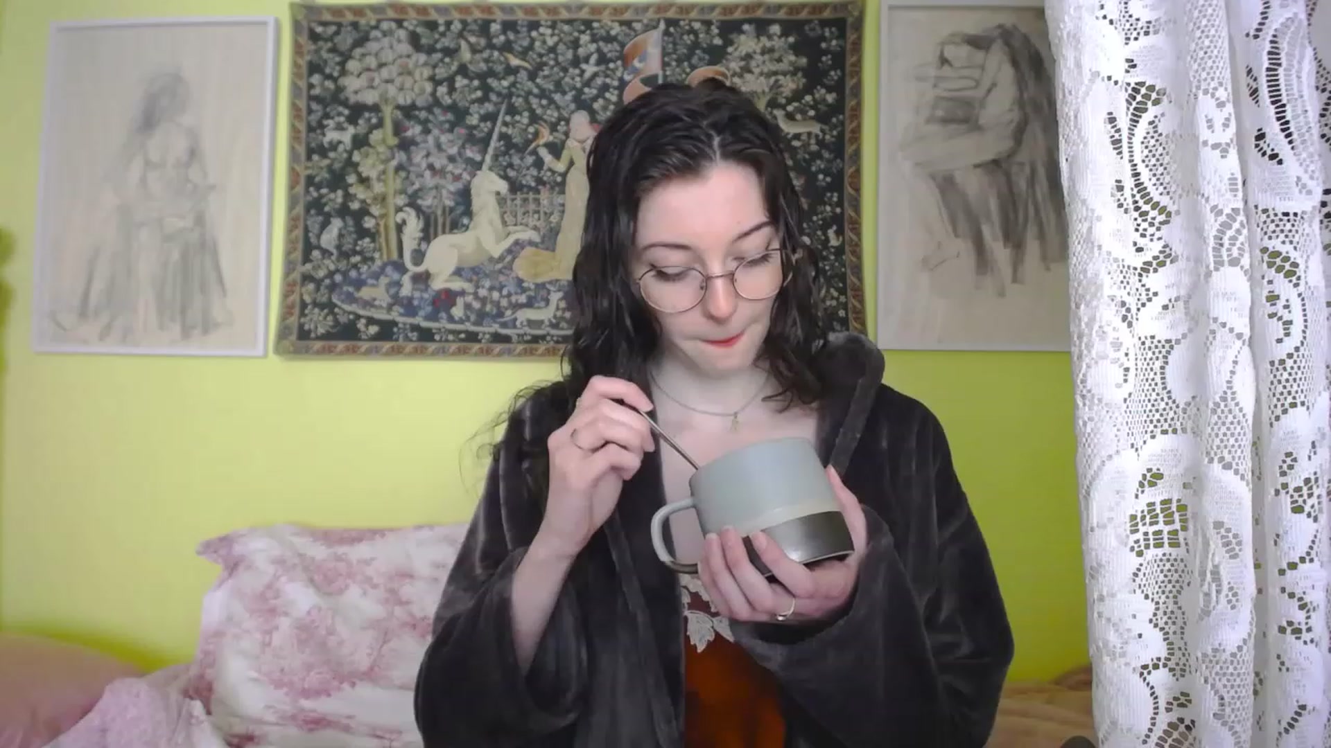 Gallery image thumbnail from viola__'s myfreecams stream on, 04/19/2023, 14:29 image 3 of 20