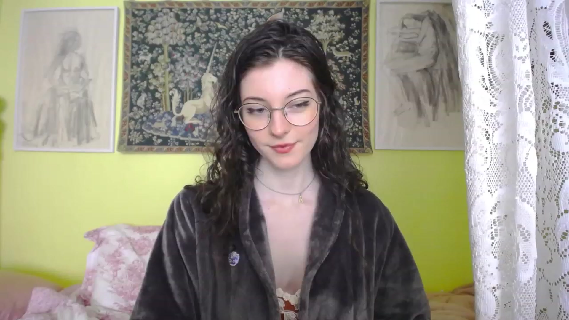 Gallery image thumbnail from viola__'s myfreecams stream on, 04/19/2023, 14:29 image 7 of 20