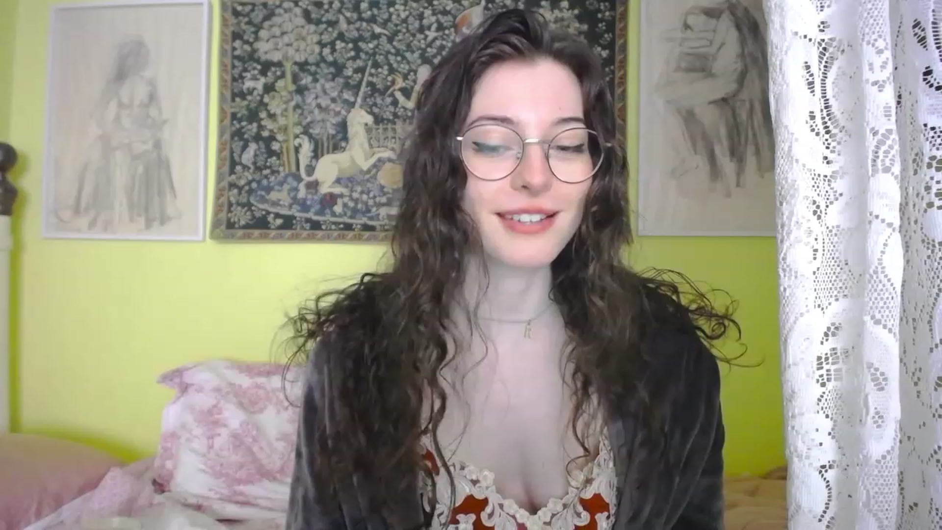 Gallery image thumbnail from viola__'s myfreecams stream on, 04/19/2023, 14:29 image 13 of 20