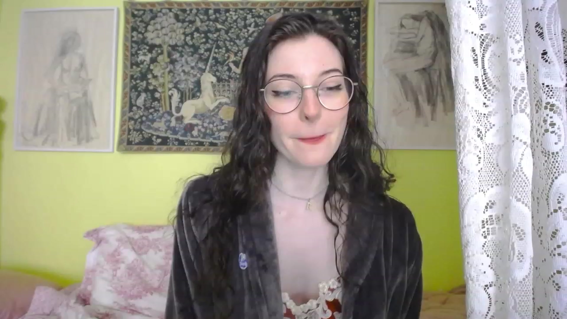 Gallery image thumbnail from viola__'s myfreecams stream on, 04/19/2023, 14:29 image 10 of 20