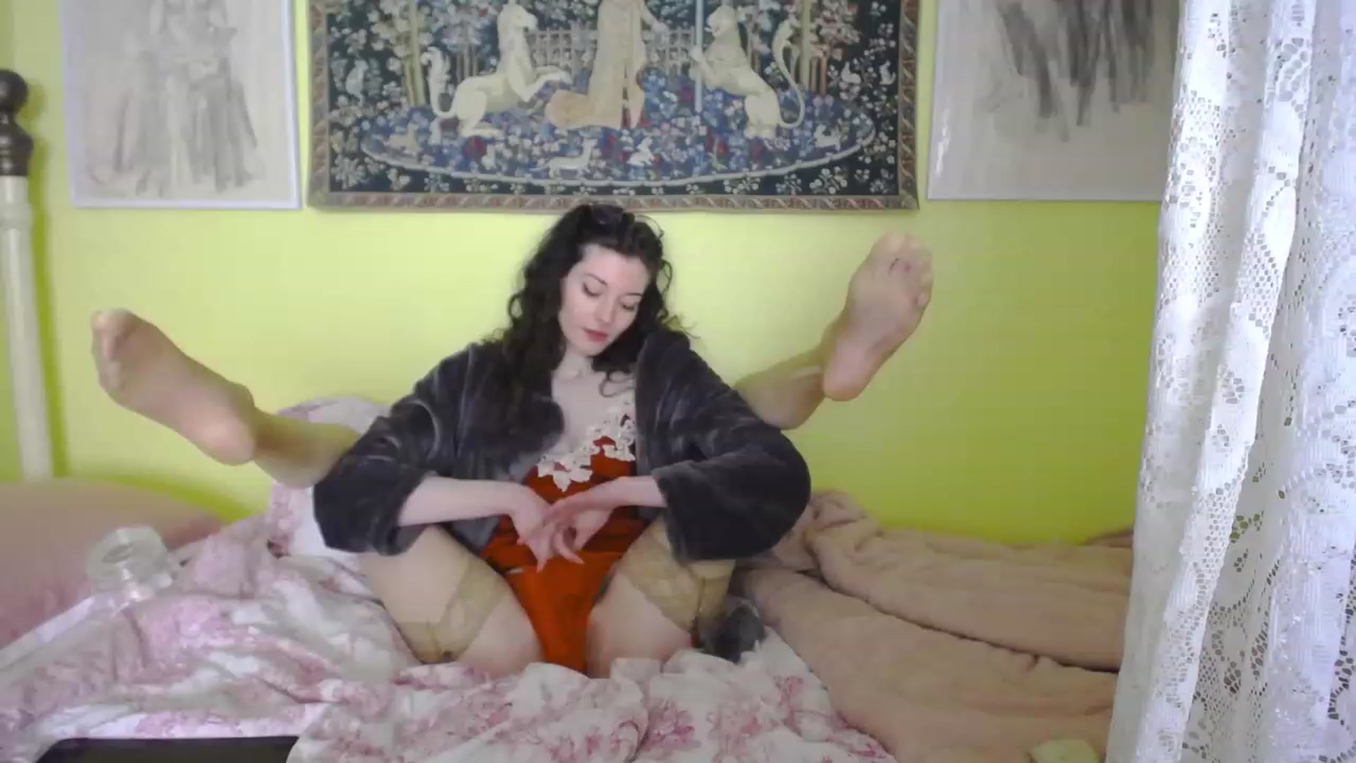 Gallery image thumbnail from viola__'s myfreecams stream on, 04/19/2023, 15:06 image 5 of 20