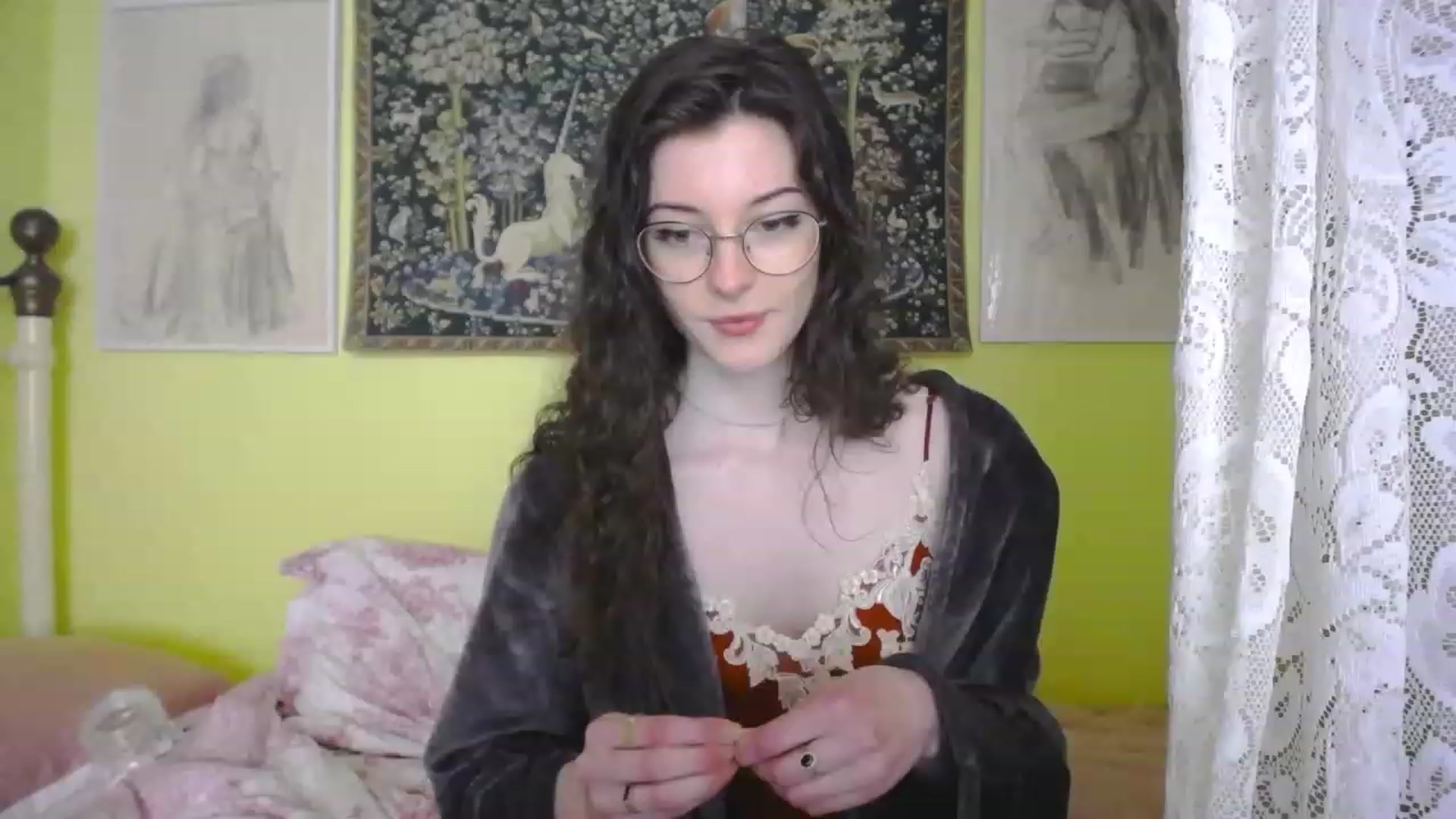 Gallery image thumbnail from viola__'s myfreecams stream on, 04/19/2023, 15:06 image 14 of 20
