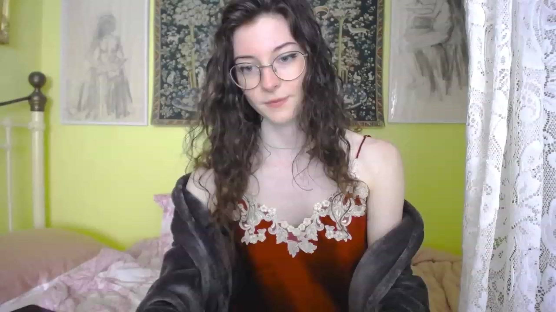 Gallery image thumbnail from viola__'s myfreecams stream on, 04/19/2023, 15:48 image 16 of 20