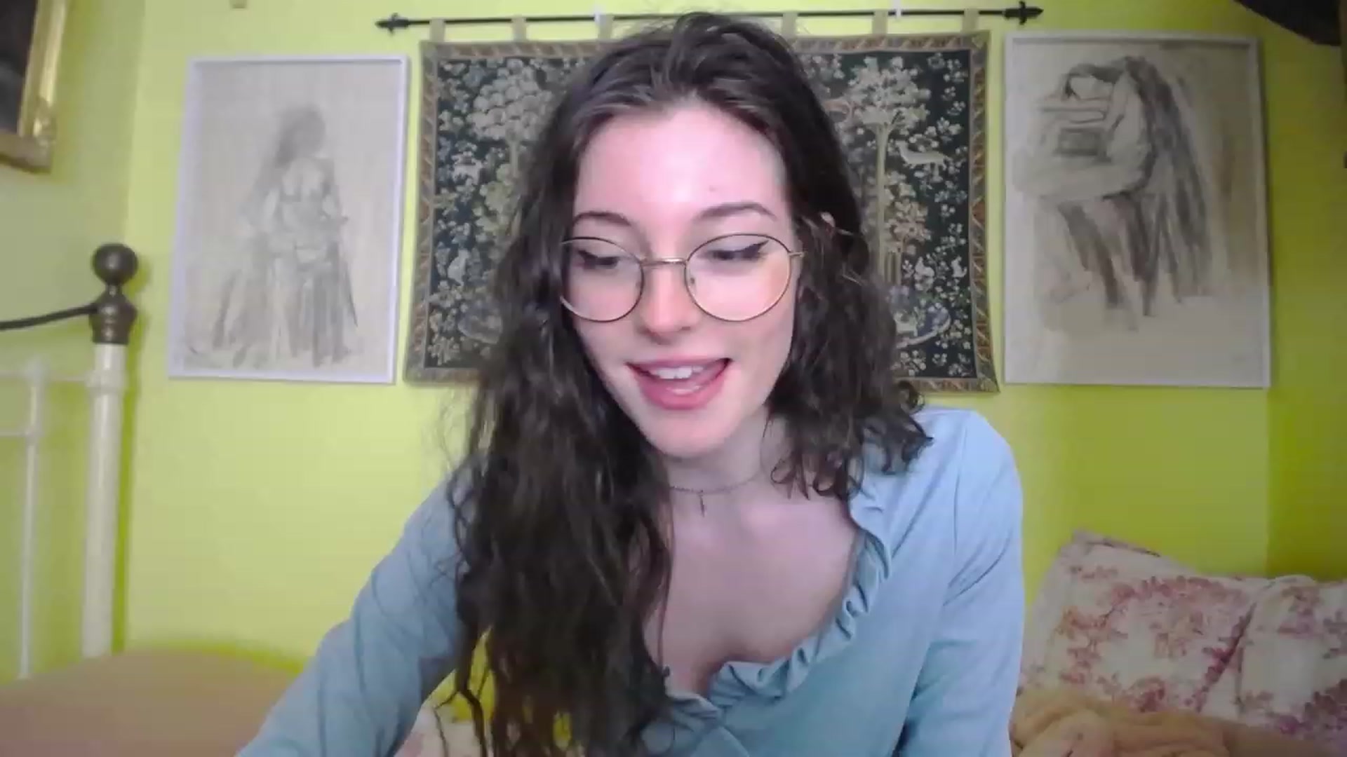 Gallery image thumbnail from viola__'s myfreecams stream on, 04/20/2023, 17:00 image 2 of 20