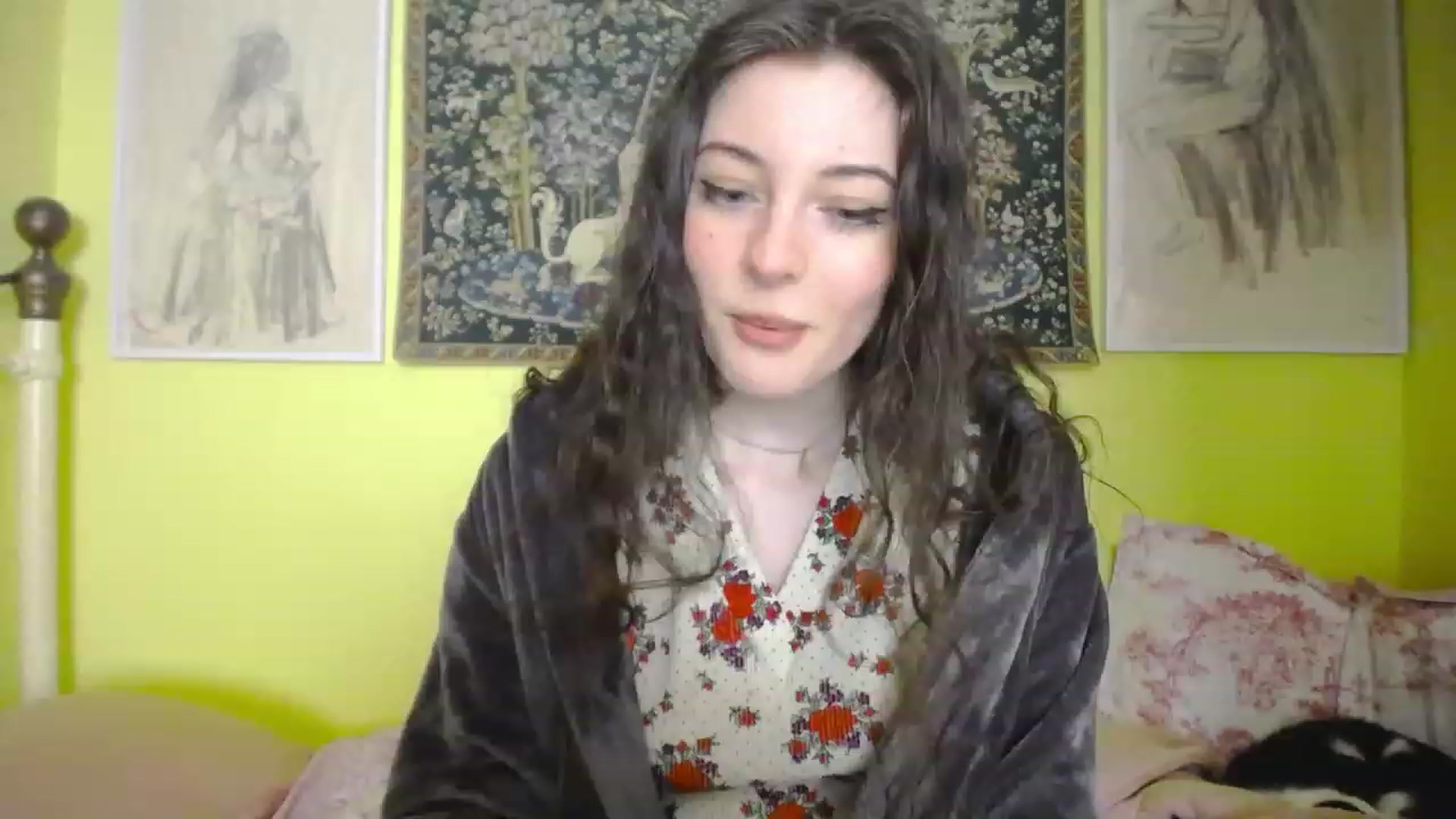 Gallery image thumbnail from viola__'s myfreecams stream on, 04/21/2023, 15:41 image 4 of 20