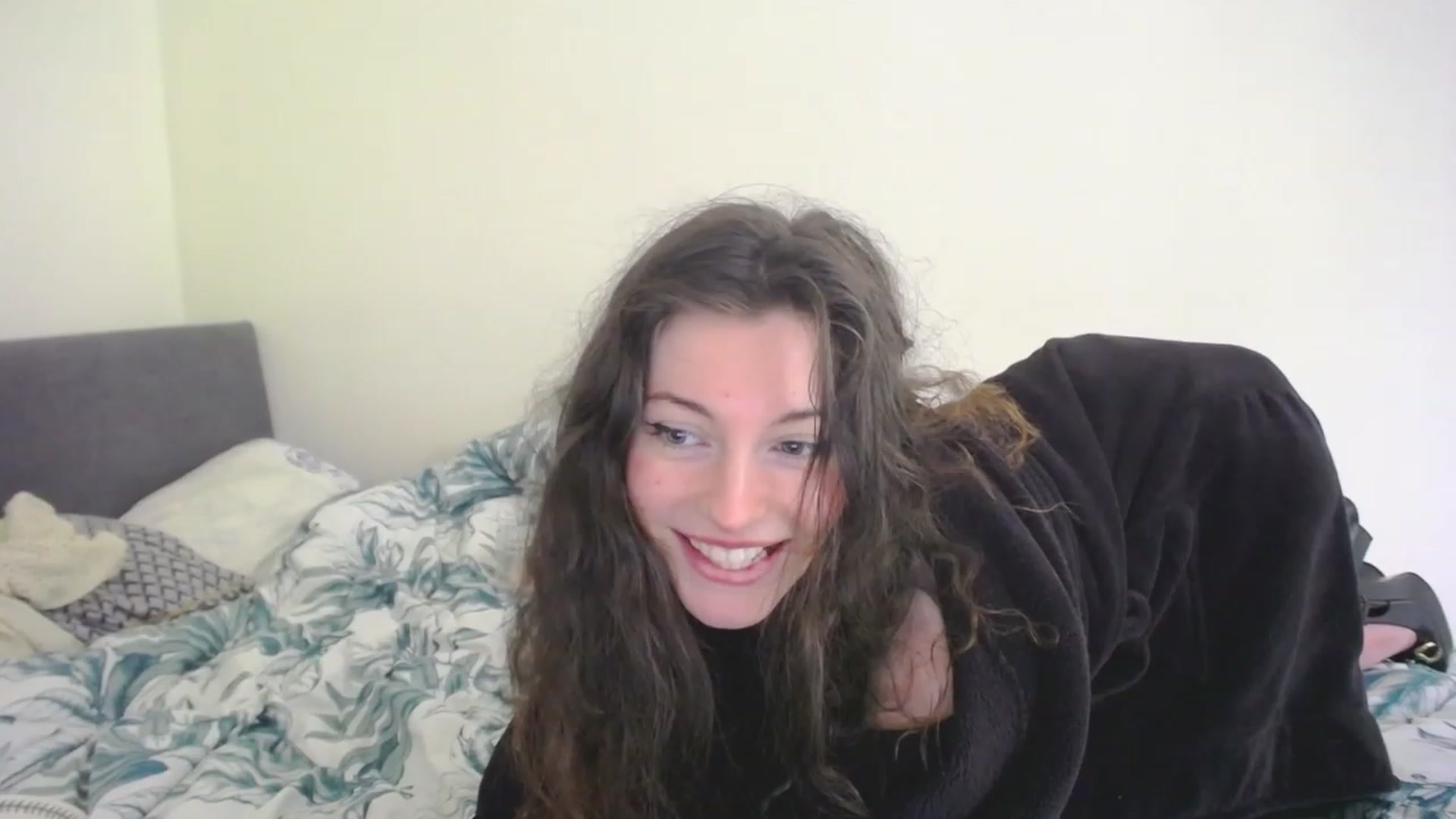 Gallery image thumbnail from viola__'s myfreecams stream on, 04/27/2023, 14:52 image 3 of 20