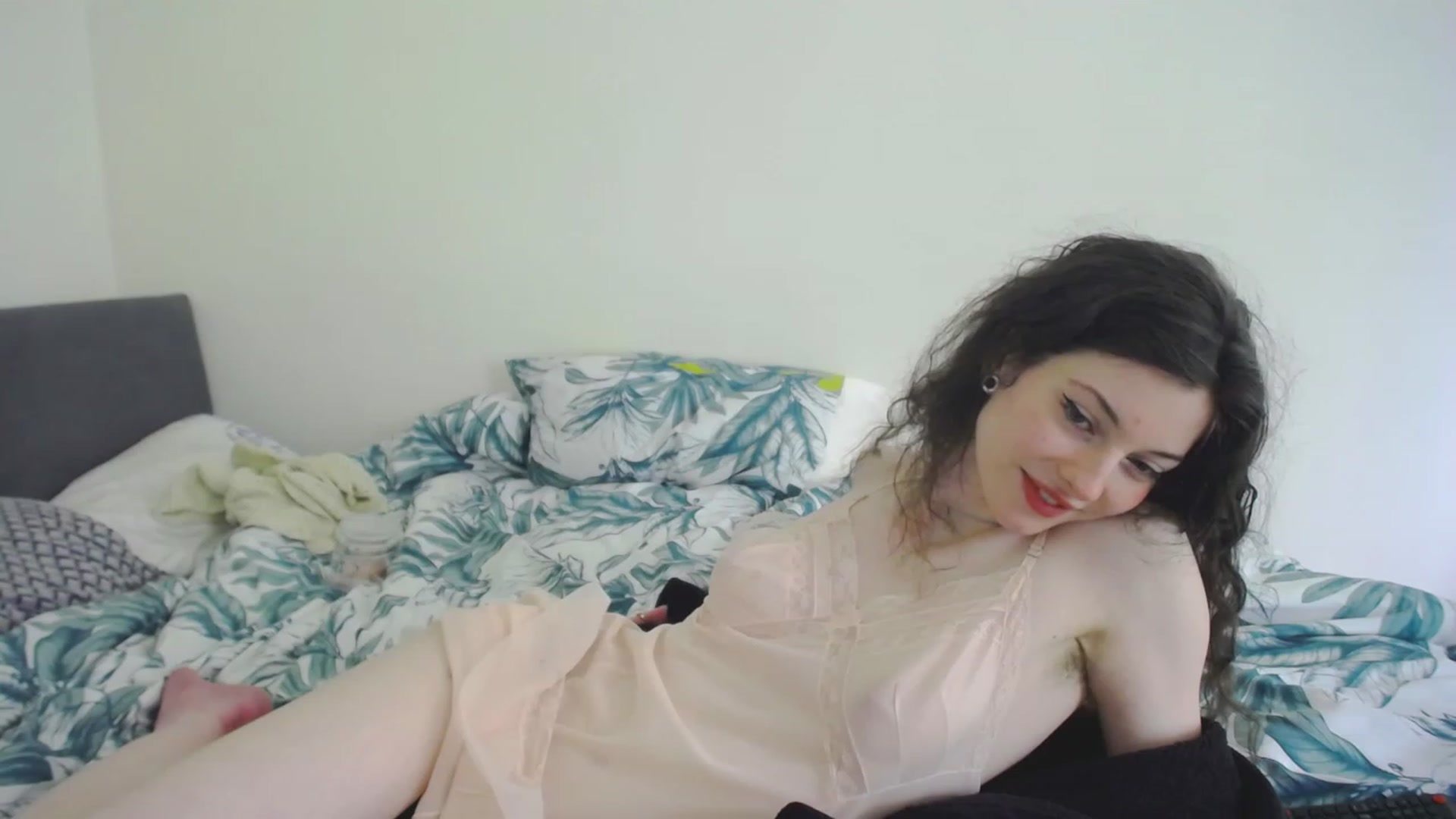 Gallery image thumbnail from viola__'s myfreecams stream on, 04/27/2023, 14:52 image 17 of 20