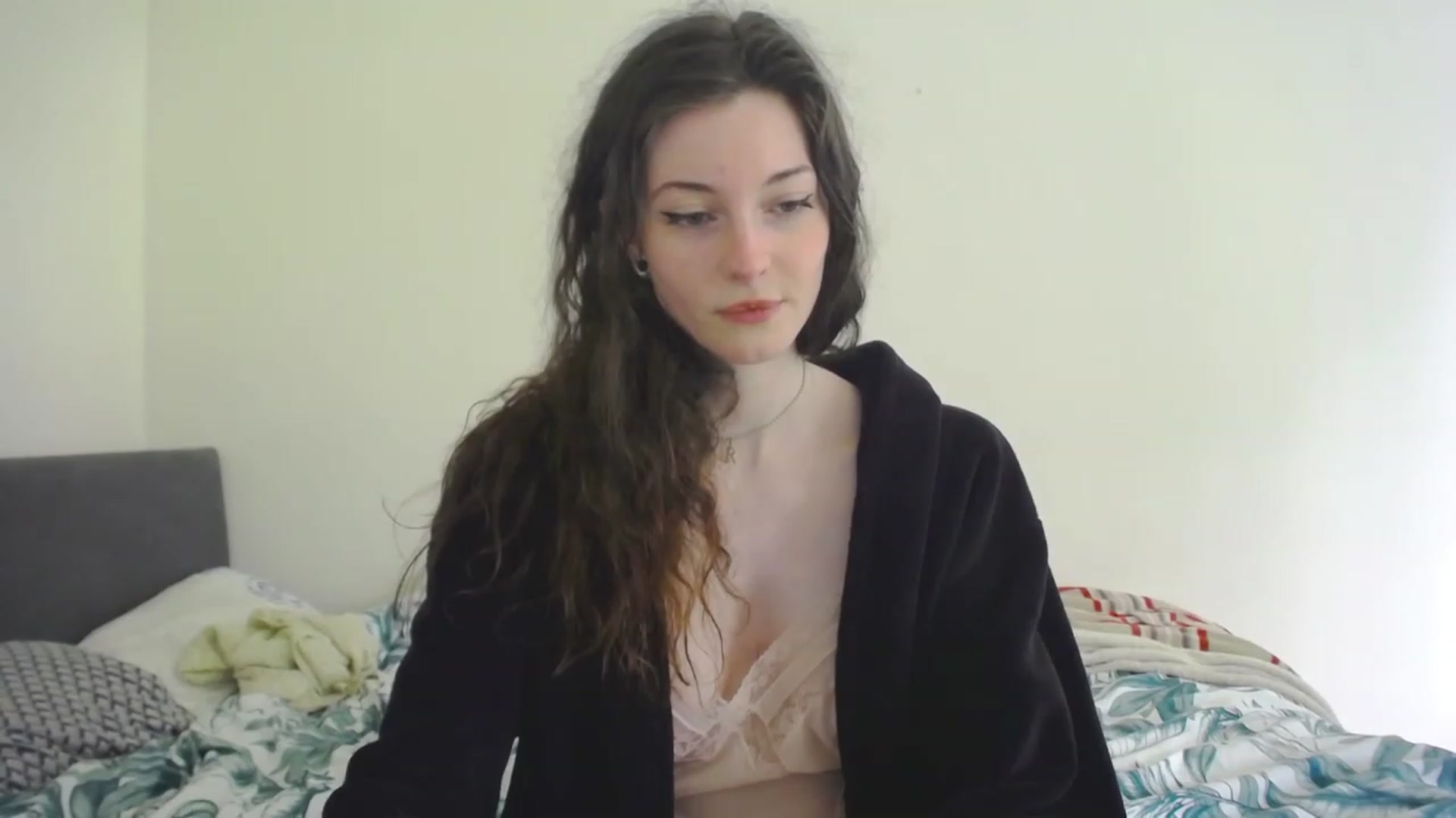 Gallery image thumbnail from viola__'s myfreecams stream on, 04/27/2023, 17:17 image 4 of 20