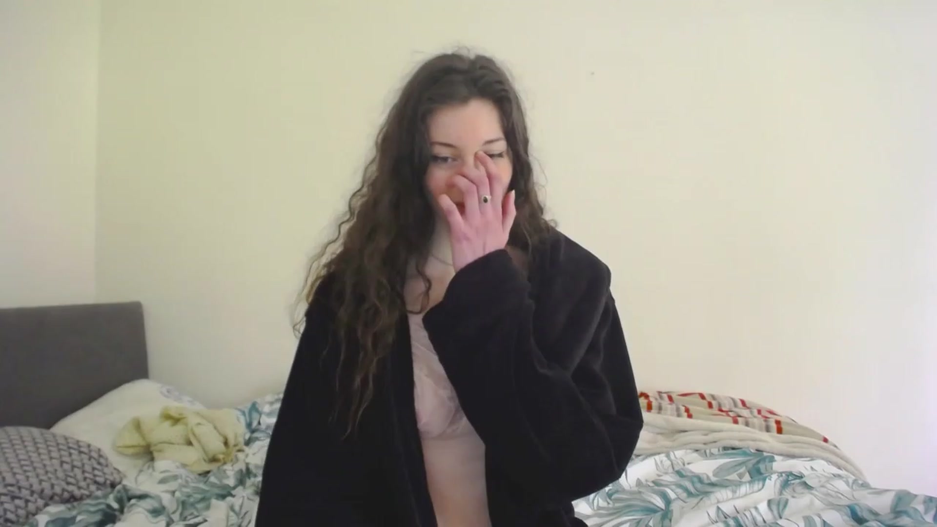 Gallery image thumbnail from viola__'s myfreecams stream on, 04/27/2023, 17:17 image 11 of 20