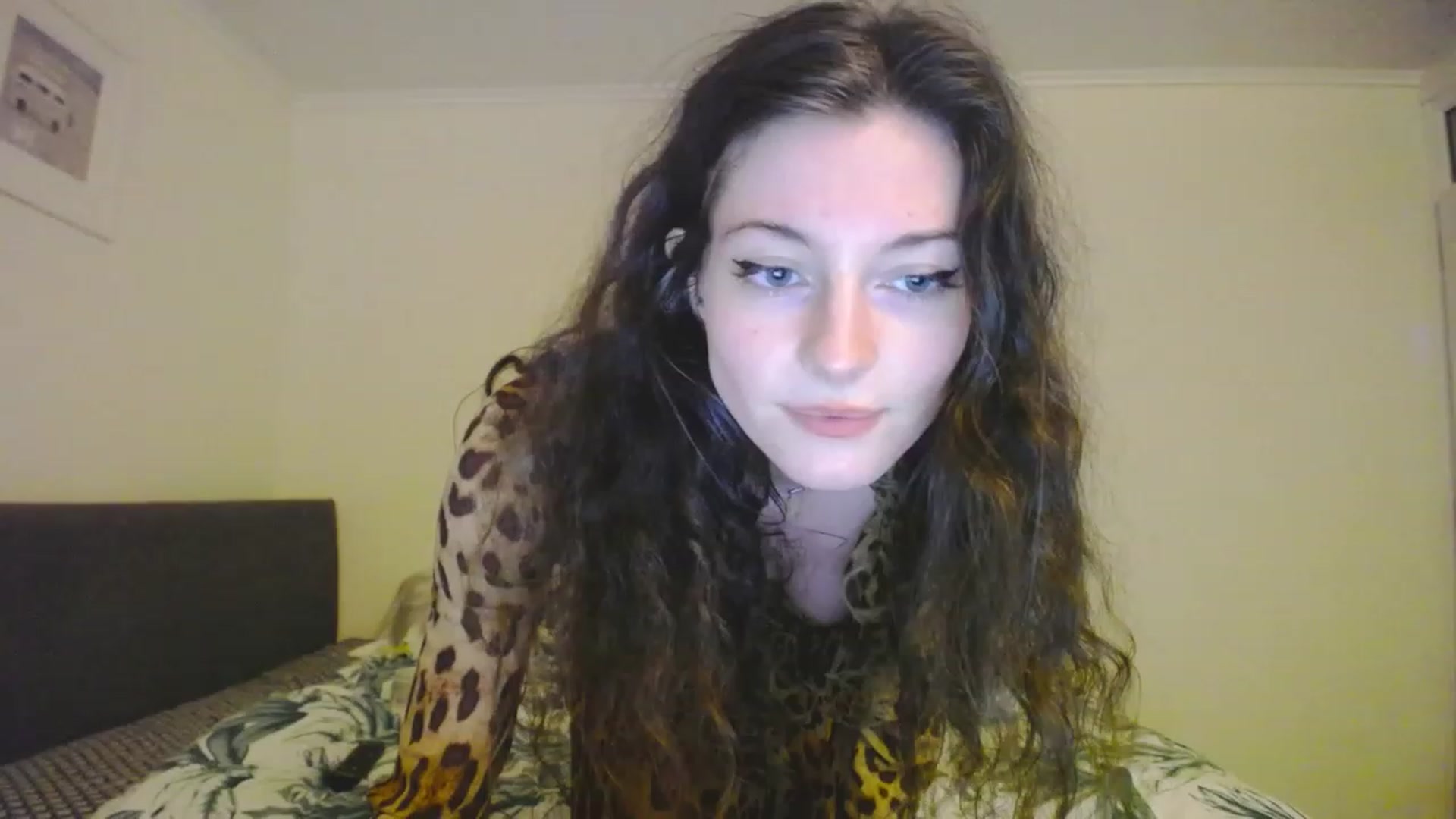 Gallery image thumbnail from viola__'s myfreecams stream on, 04/28/2023, 22:25 image 7 of 20