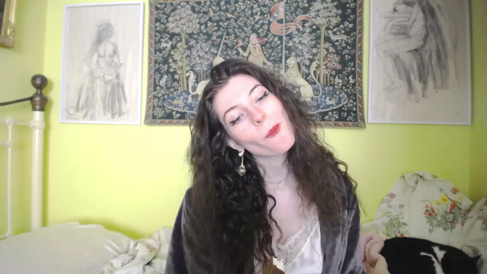 Gallery image thumbnail from viola__'s myfreecams stream on, 05/03/2023, 14:56 image 10 of 20
