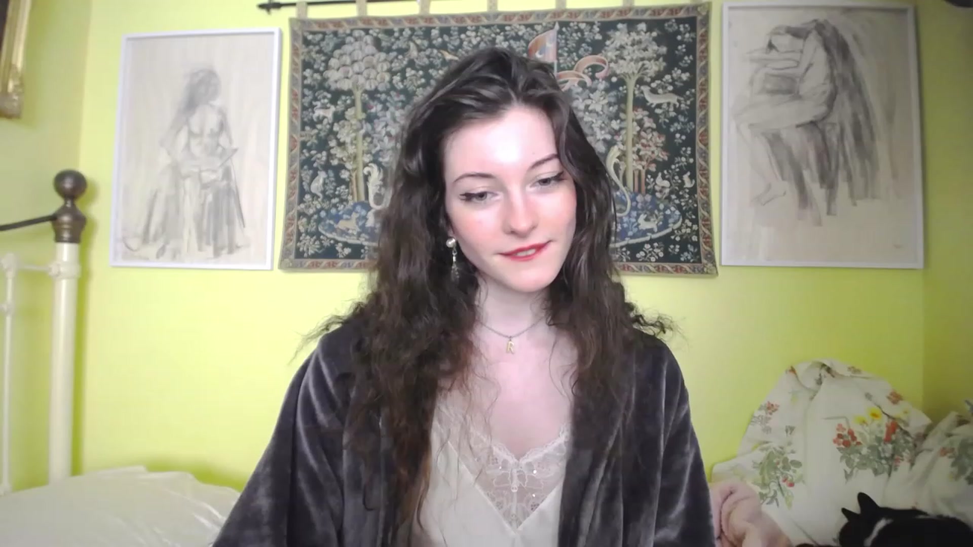 Gallery image thumbnail from viola__'s myfreecams stream on, 05/03/2023, 14:56 image 14 of 20