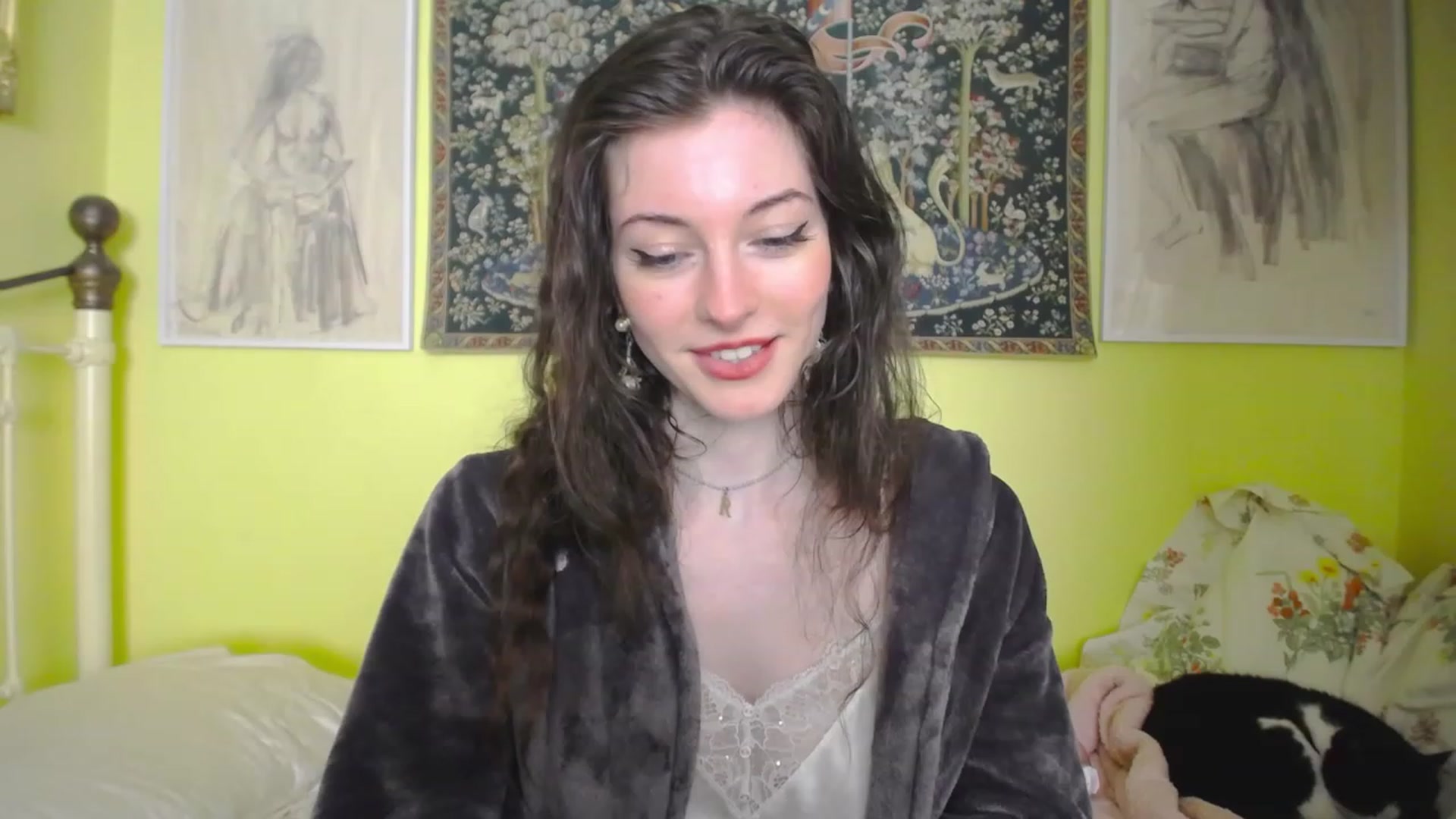Gallery image thumbnail from viola__'s myfreecams stream on, 05/03/2023, 14:56 image 5 of 20
