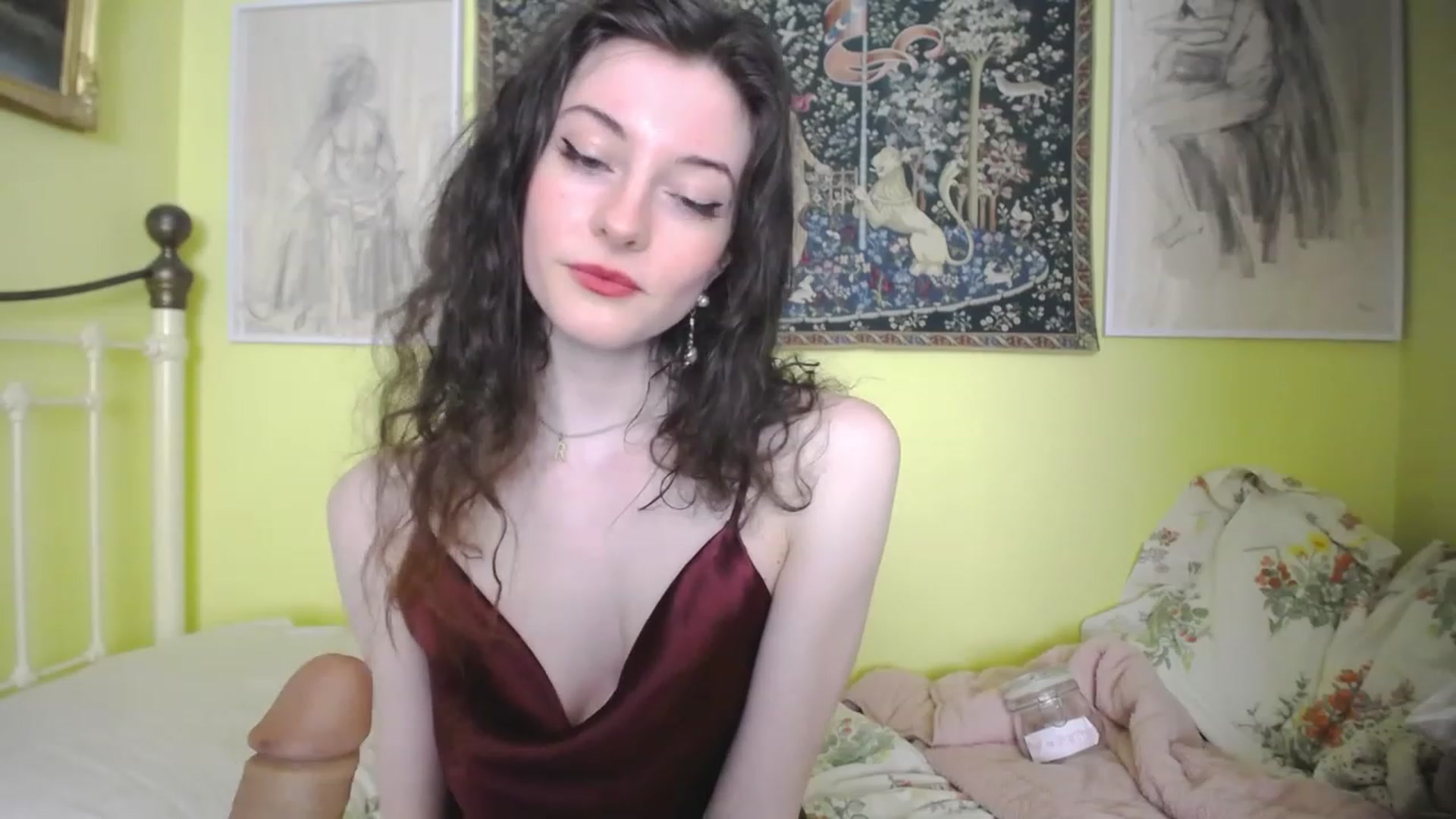 Gallery image thumbnail from viola__'s myfreecams stream on, 05/03/2023, 15:49 image 18 of 20